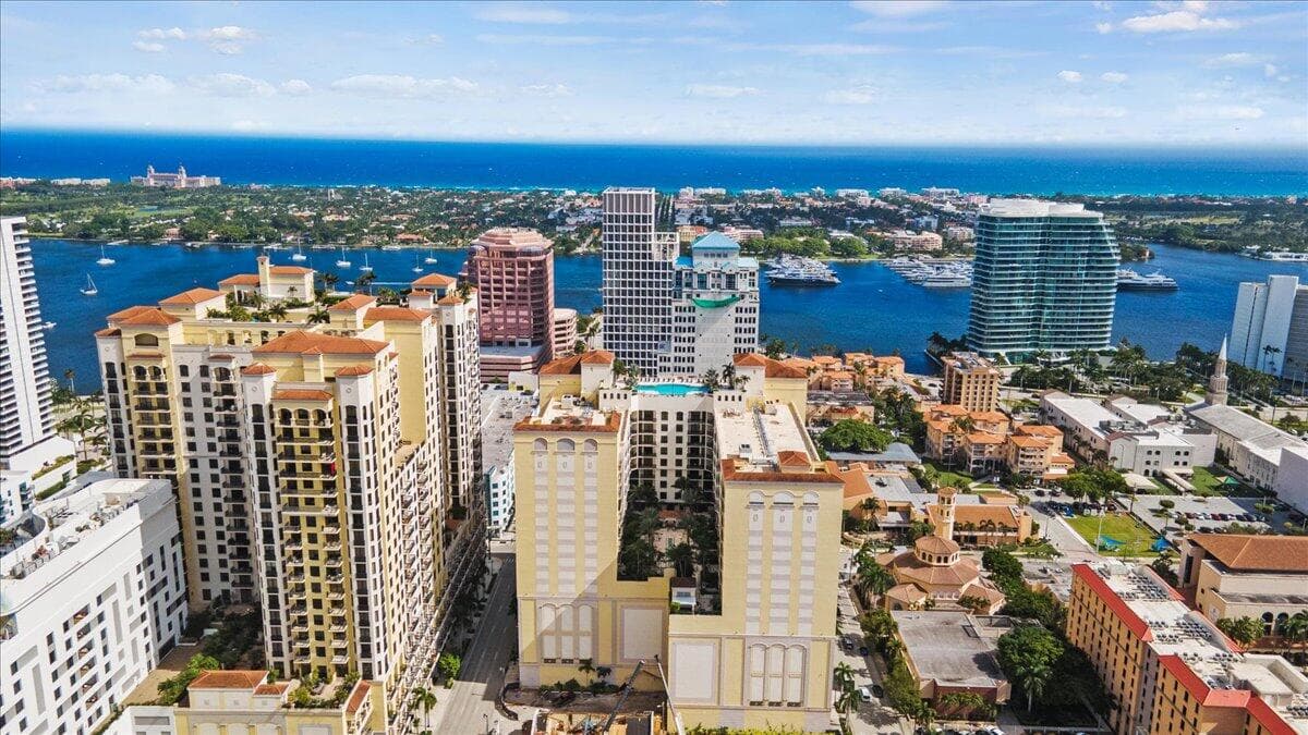 801 S Olive Avenue 105, West Palm Beach, FL 33401 — photo 1 of 59
