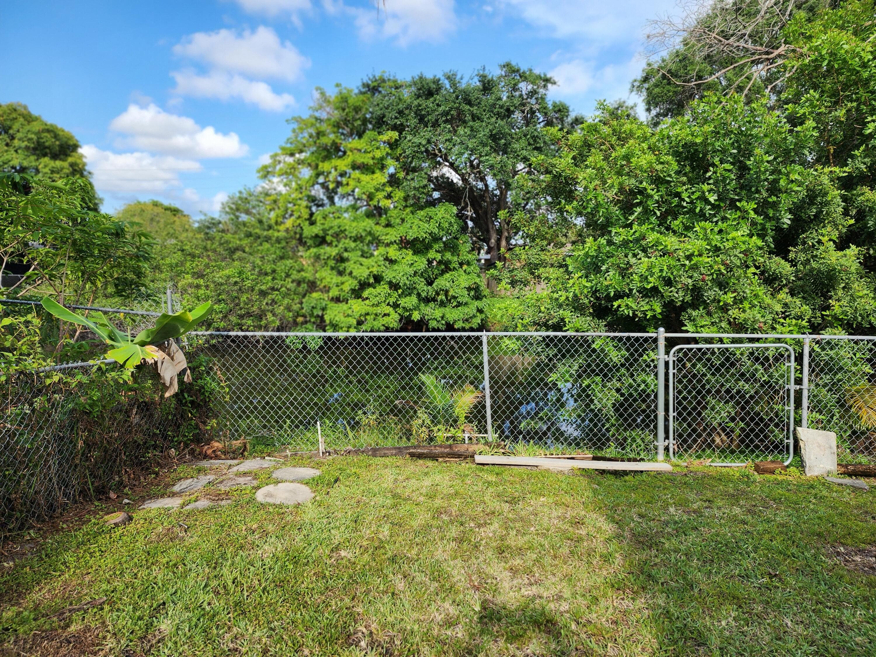 2330 NW 47th Avenue, Lauderhill, FL 33313 — photo 19 of 23