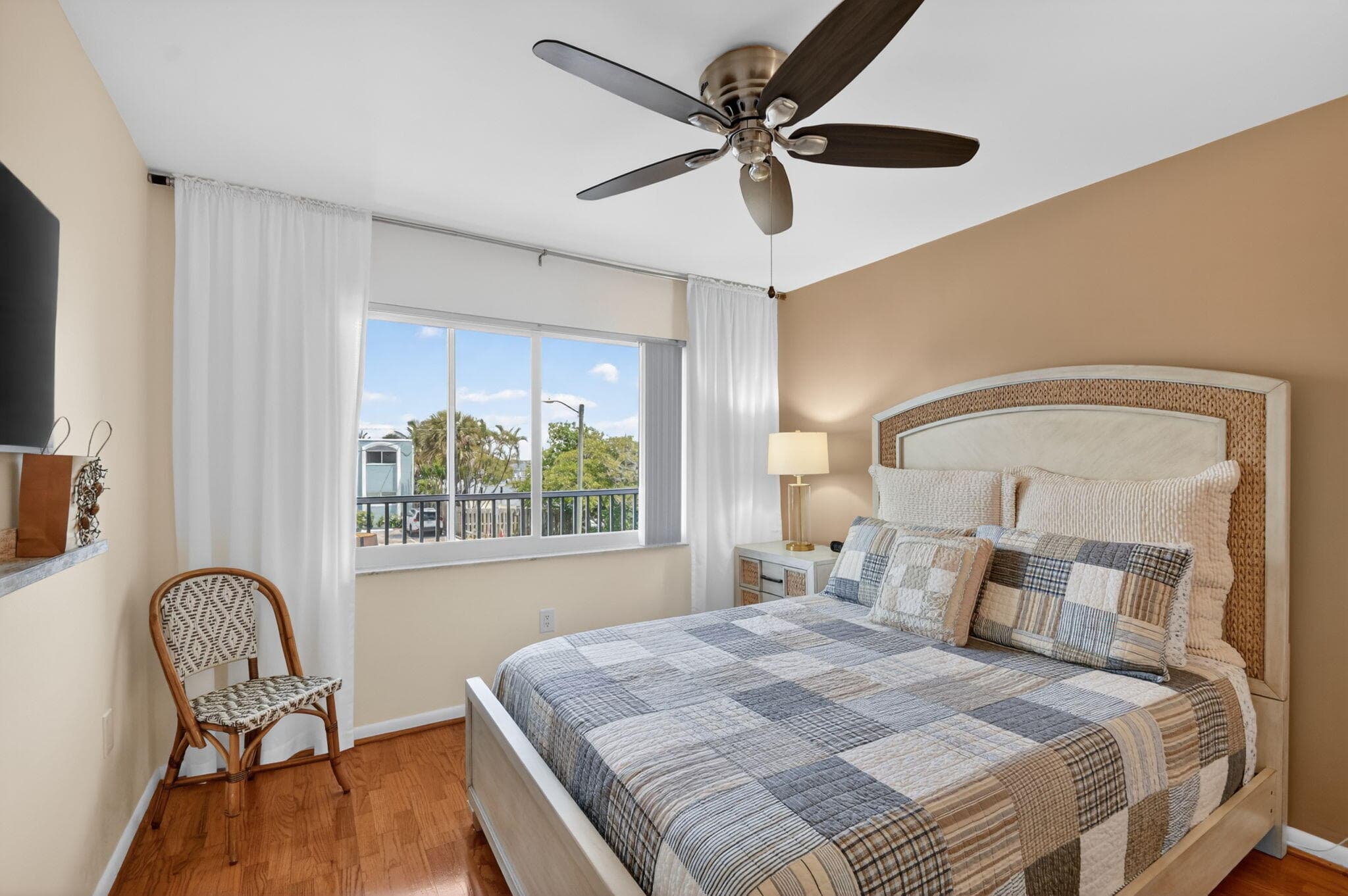 1502 S Lakeside Drive 214, Lake Worth Beach, FL 33460 — photo 20 of 56