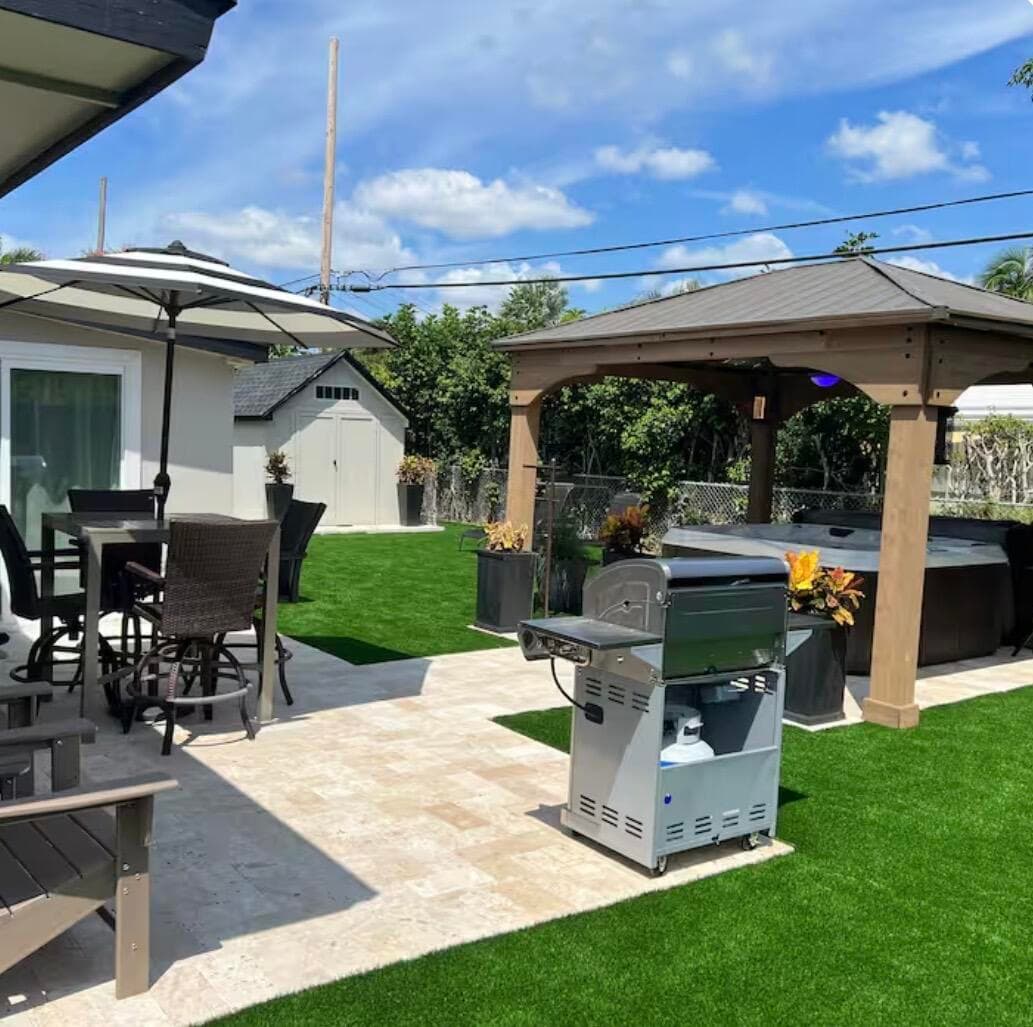 511 SE 5th Street SE, Pompano Beach, FL 33060 — photo 1 of 19