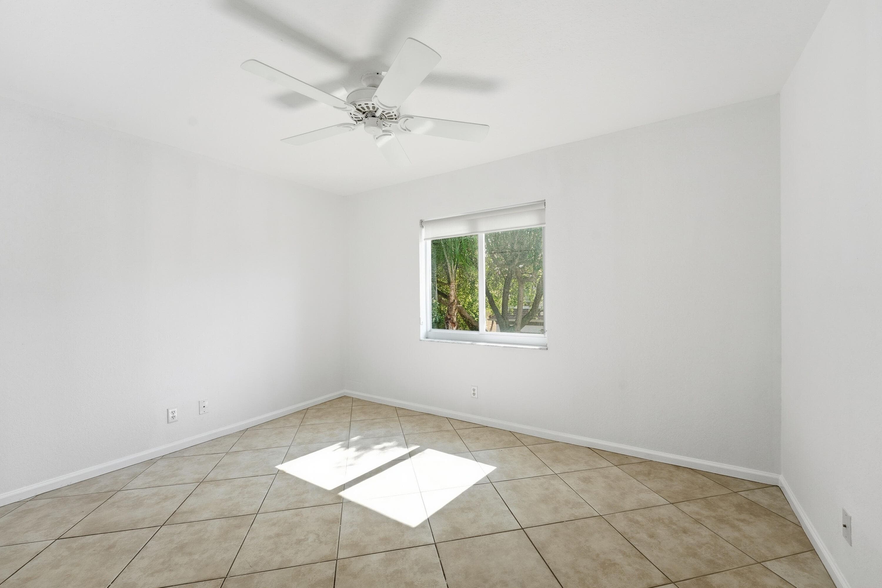 1275 Rosegate Boulevard, Riviera Beach, FL 33404 — photo 24 of 45