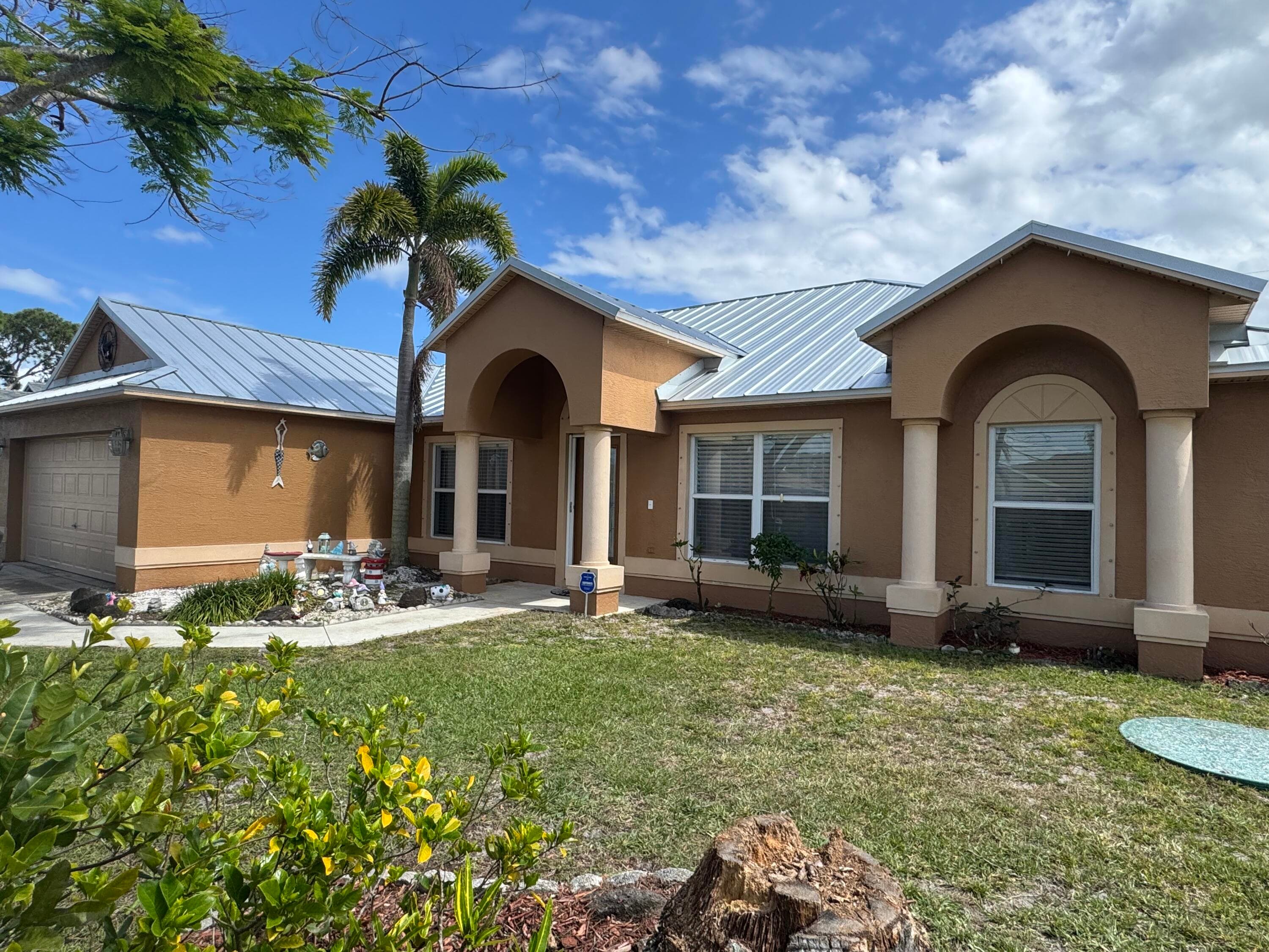 2674 SE Creston Lane, Port St. Lucie, FL 34952 — photo 2 of 28