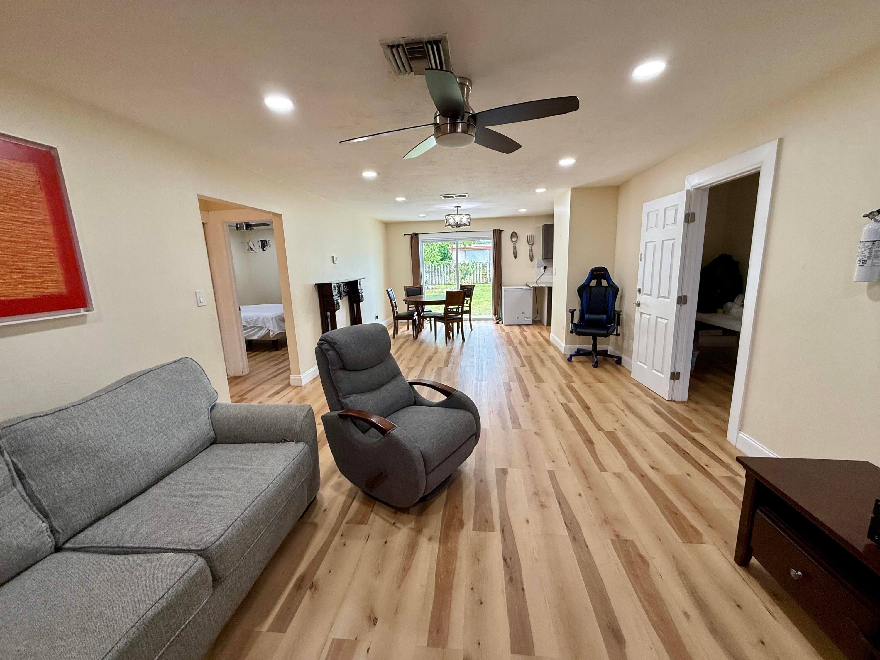 5101 SW 24th Street, West Park, FL 33023 — photo 9 of 30