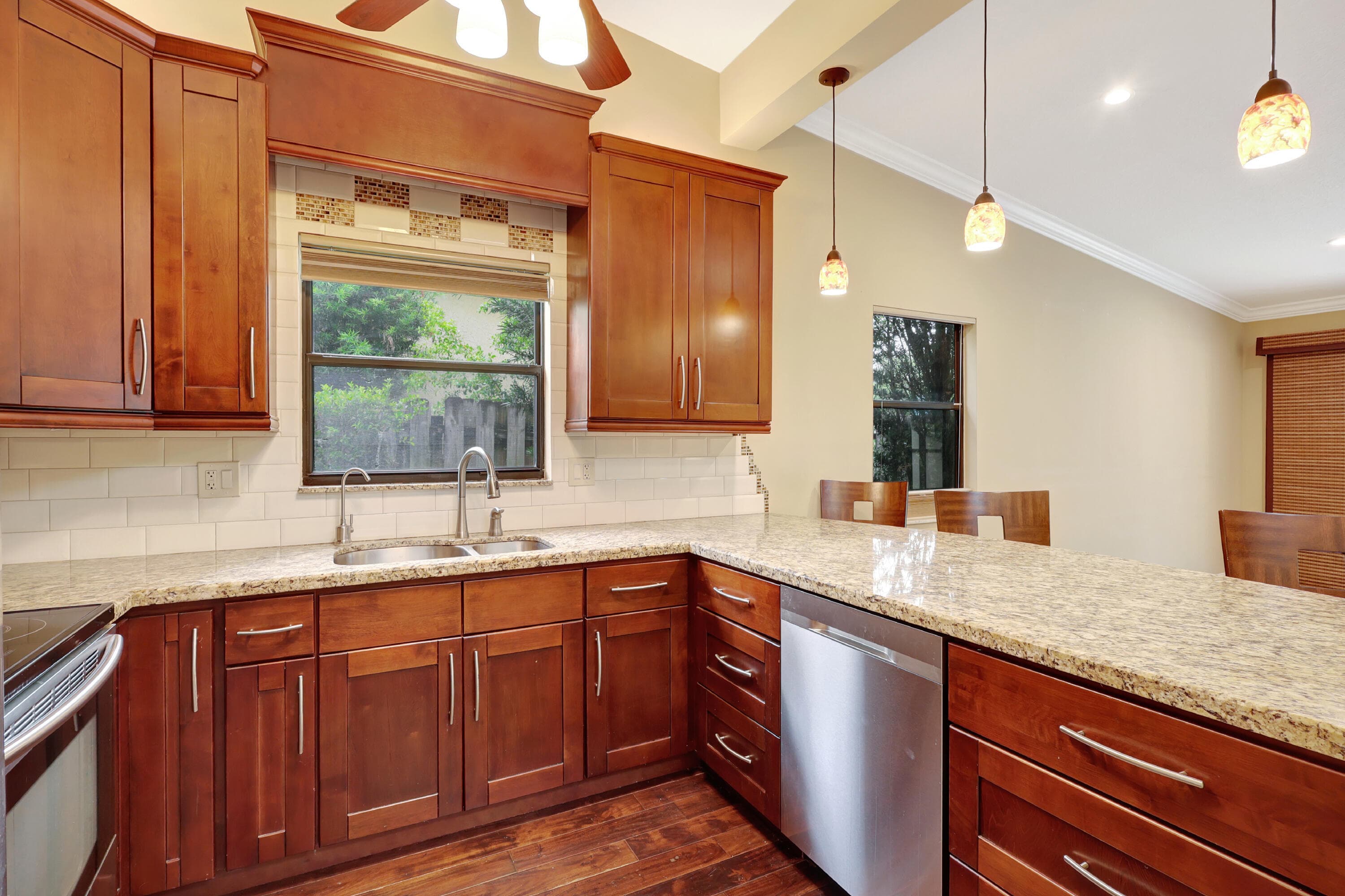 1003 Raintree Lane, Palm Beach Gardens, FL 33410 — photo 19 of 33