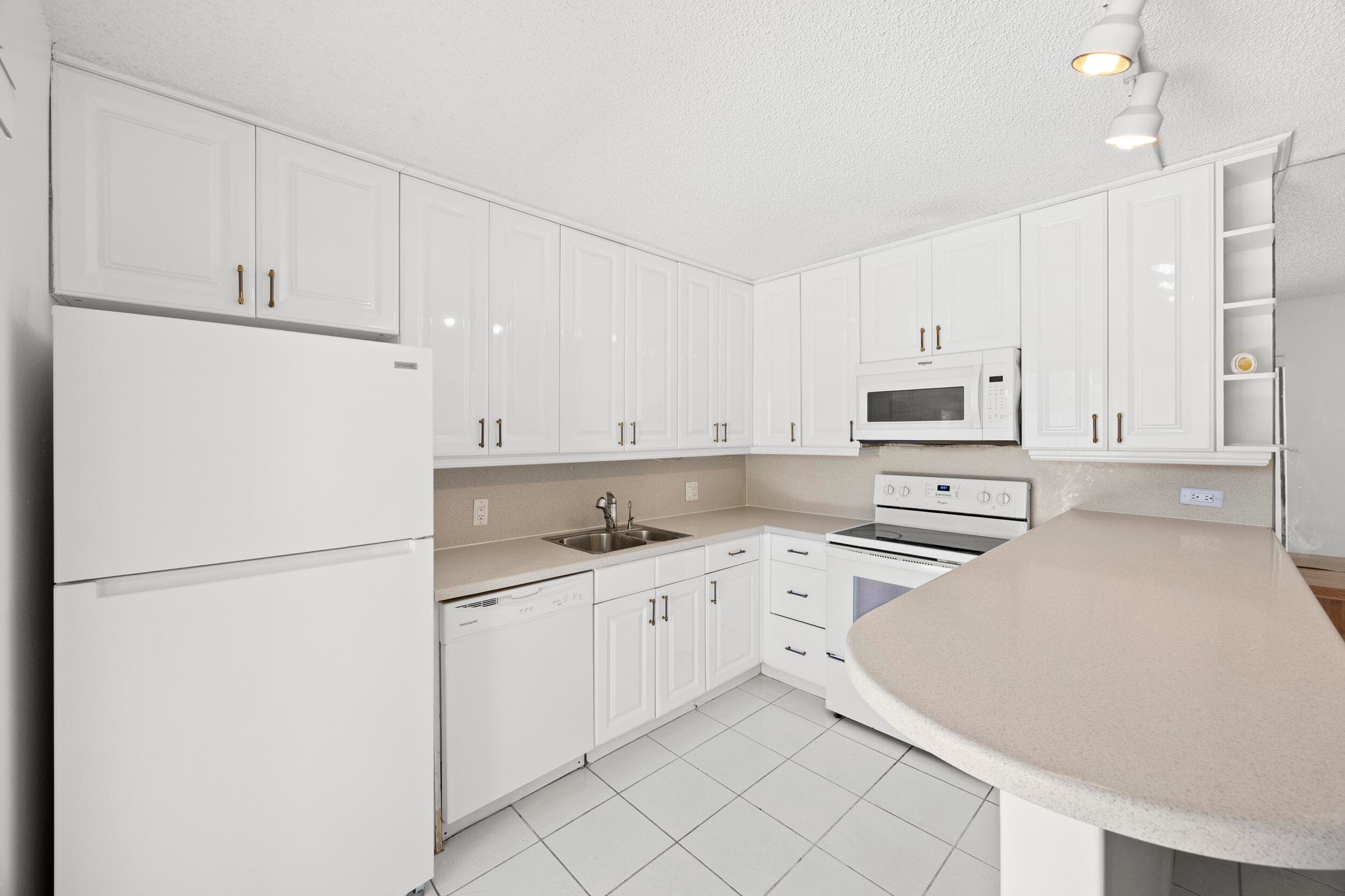 6136 SE Riverboat Drive, Stuart, FL 34997 — photo 12 of 38