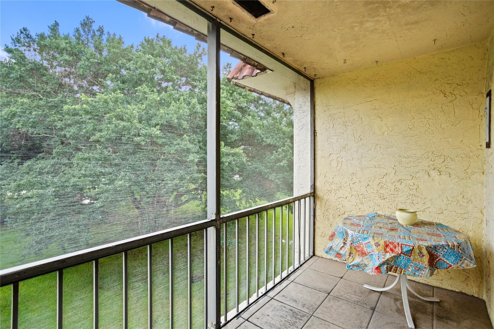 8990 S Hollybrook Boulevard Unit 305, Pembroke Pines, FL 33025 — photo 27 of 44