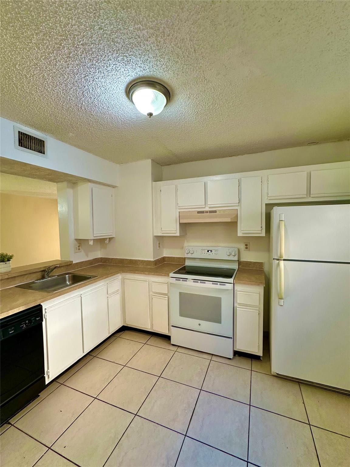 12165 Royal Palm Boulevard 3c, Coral Springs, FL 33065 — photo 2 of 14