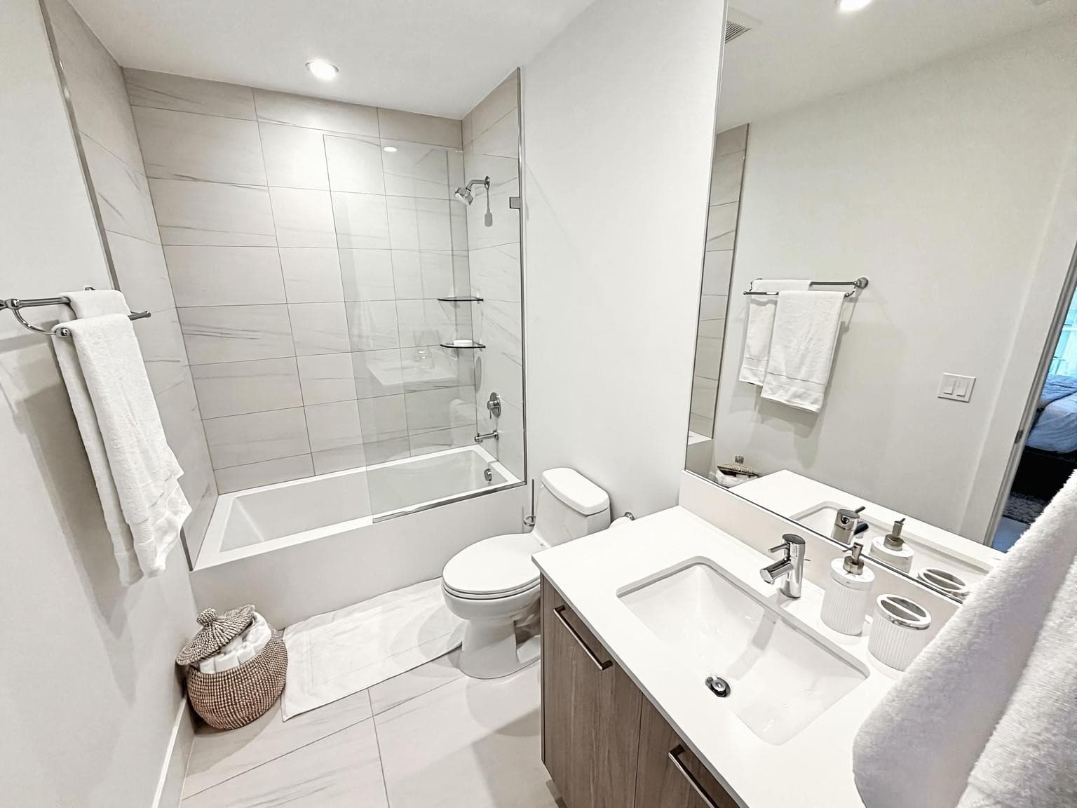151 N Seabreeze Boulevard 603, Fort Lauderdale, FL 33304 — photo 21 of 57