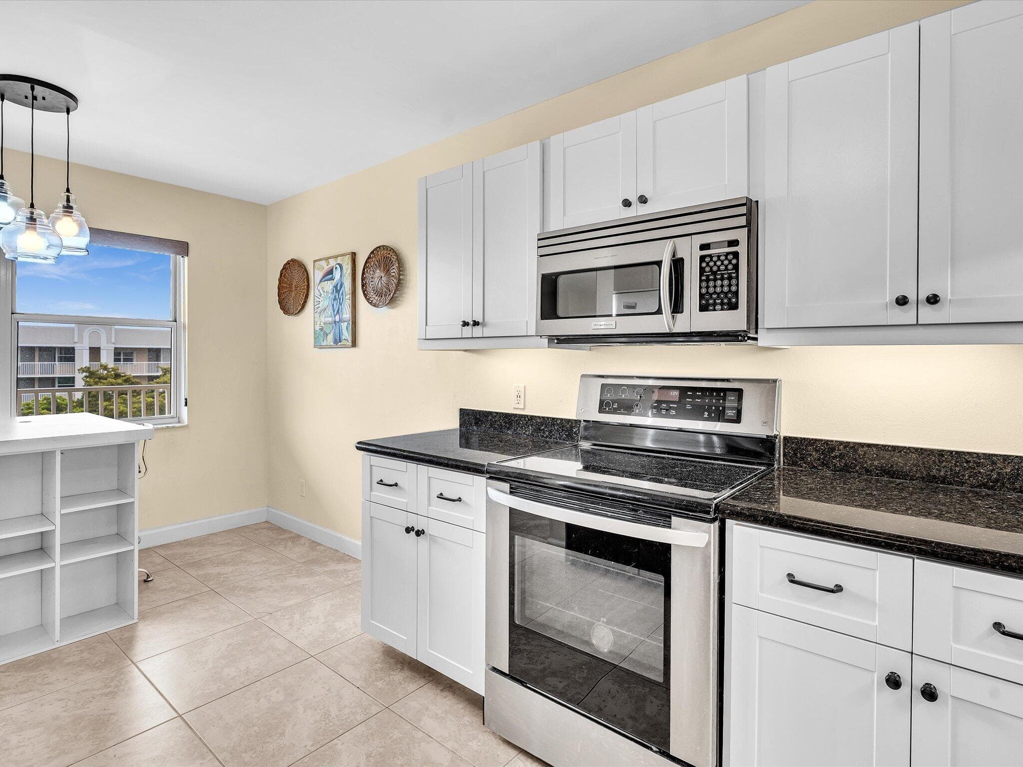 10315 NW 24th Place 404, Sunrise, FL 33322 — photo 10 of 54