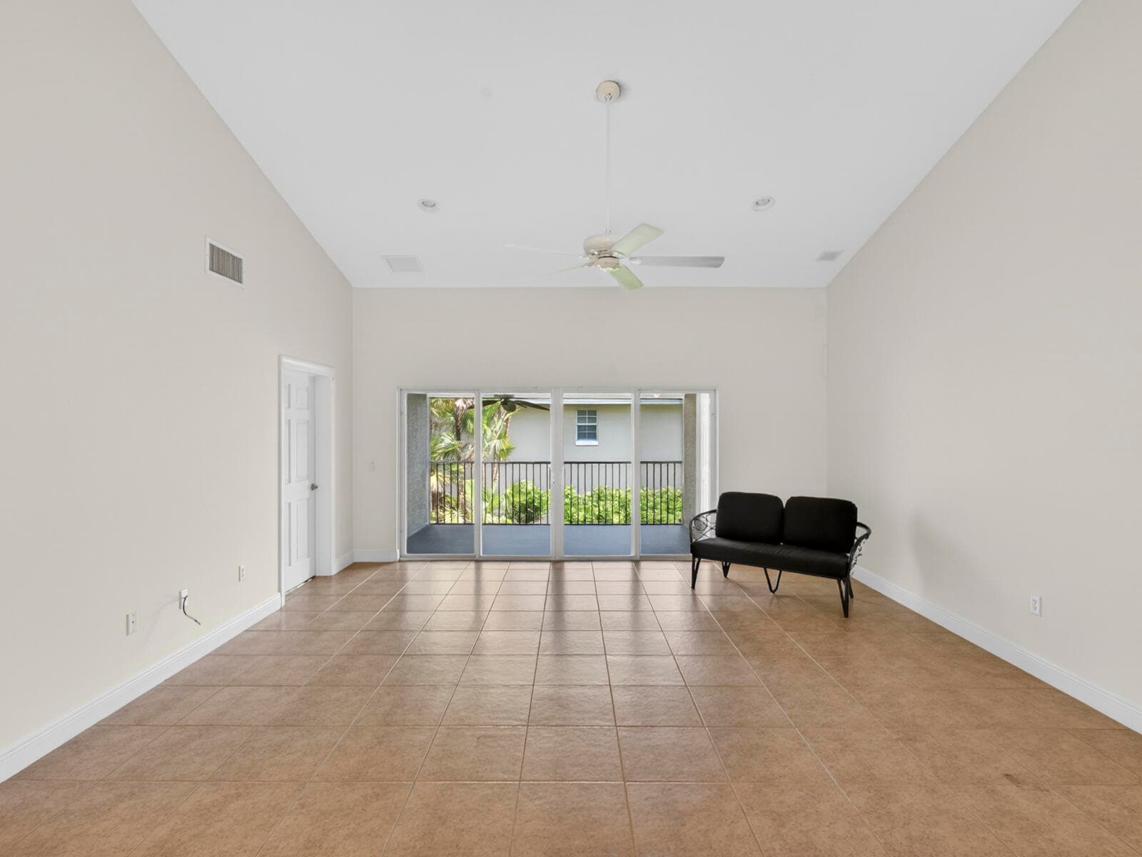 4350 Doubles Alley Drive 201, Vero Beach, FL 32967 — photo 5 of 36