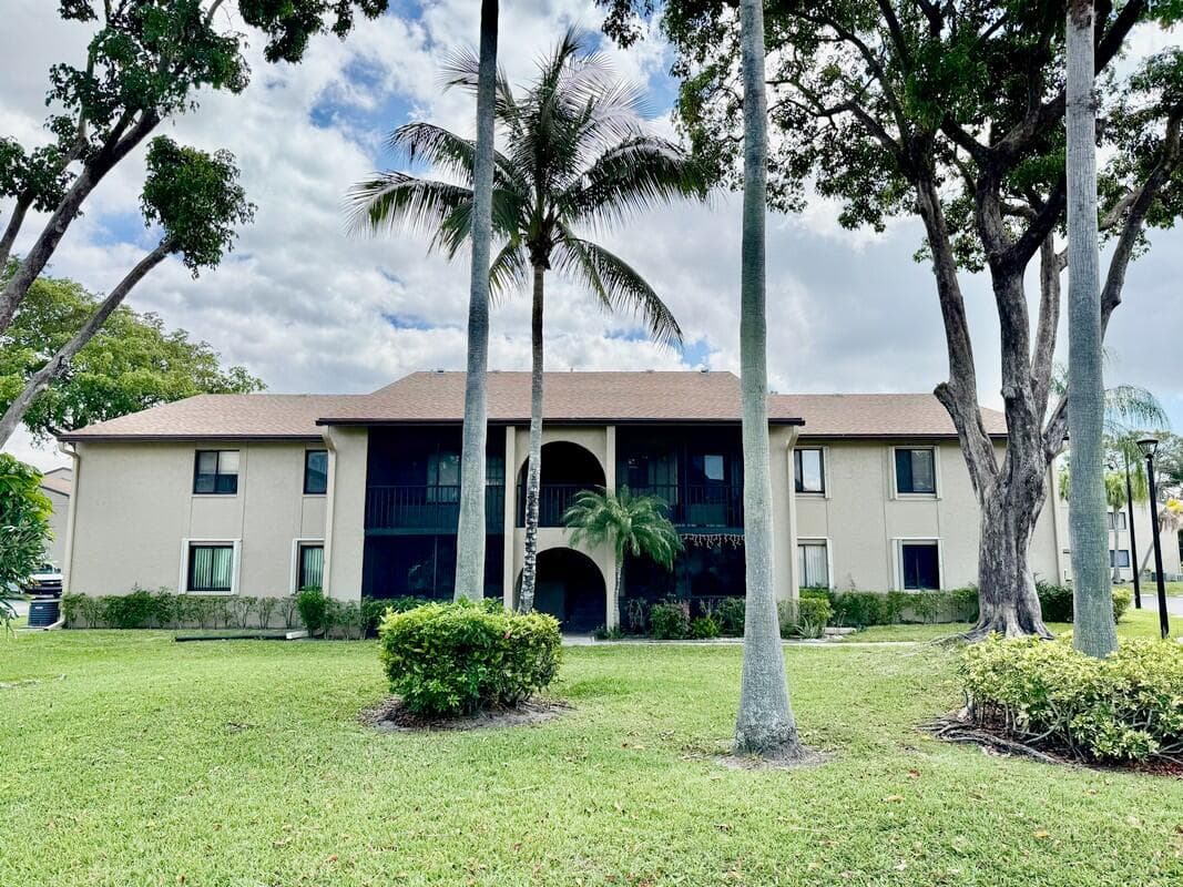 520 Shady Pine Way B1, Greenacres, FL 33415 — photo