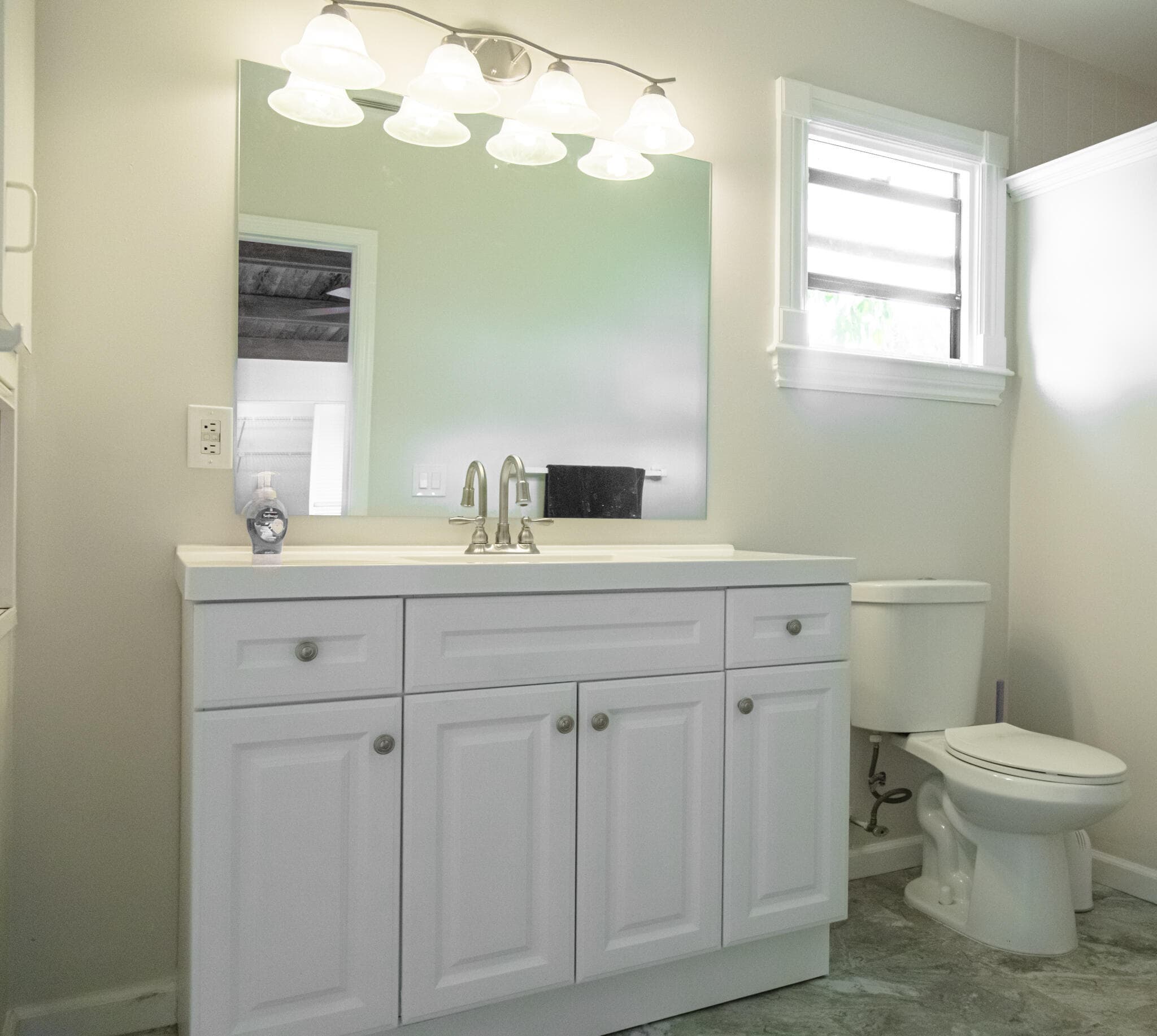 130 SW 14th Avenue, Boynton Beach, FL 33435 — photo 6 of 11