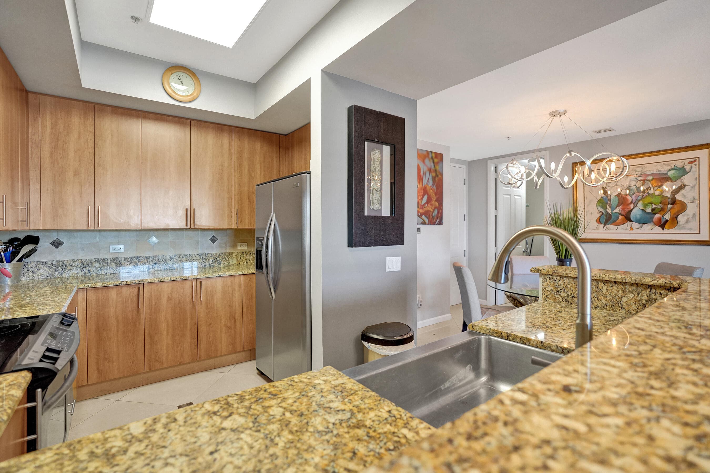 2625 NE 14th Avenue 114, Wilton Manors, FL 33334 — photo 9 of 61