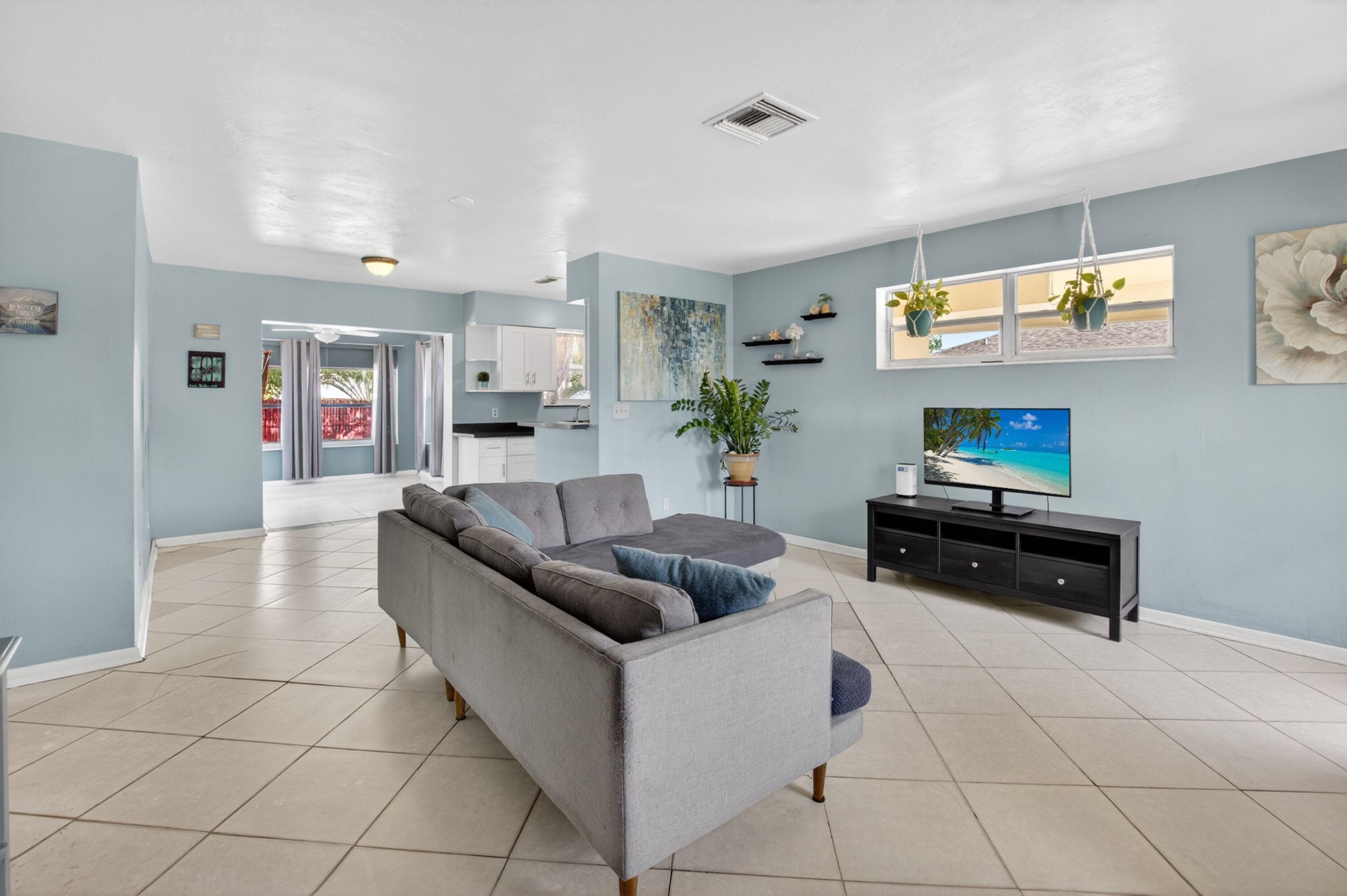 144 NW 9th Avenue, Delray Beach, FL 33444 — photo 2 of 23