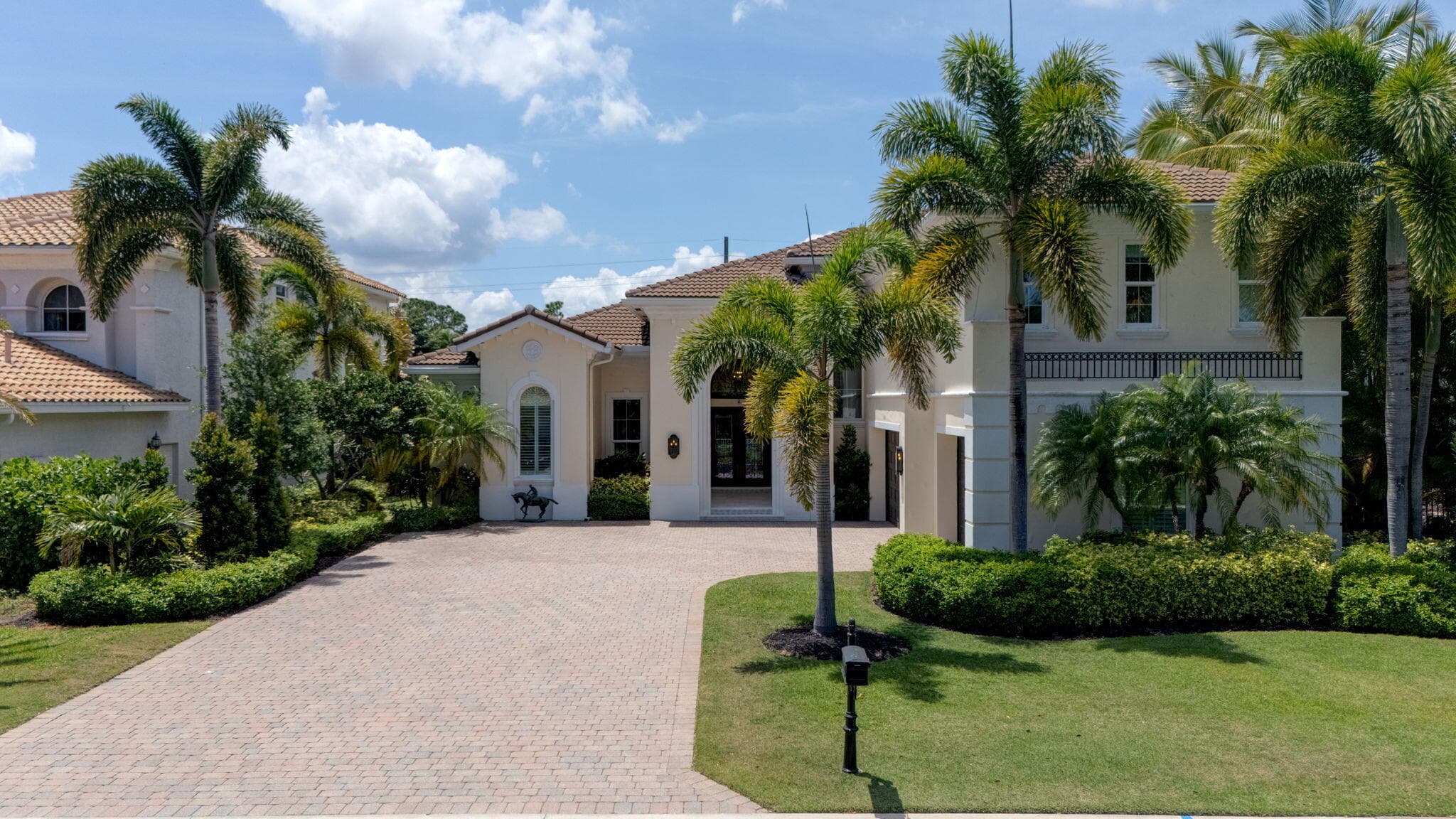 4131 Venetia Way, Palm Beach Gardens, FL 33418 — photo 2 of 114