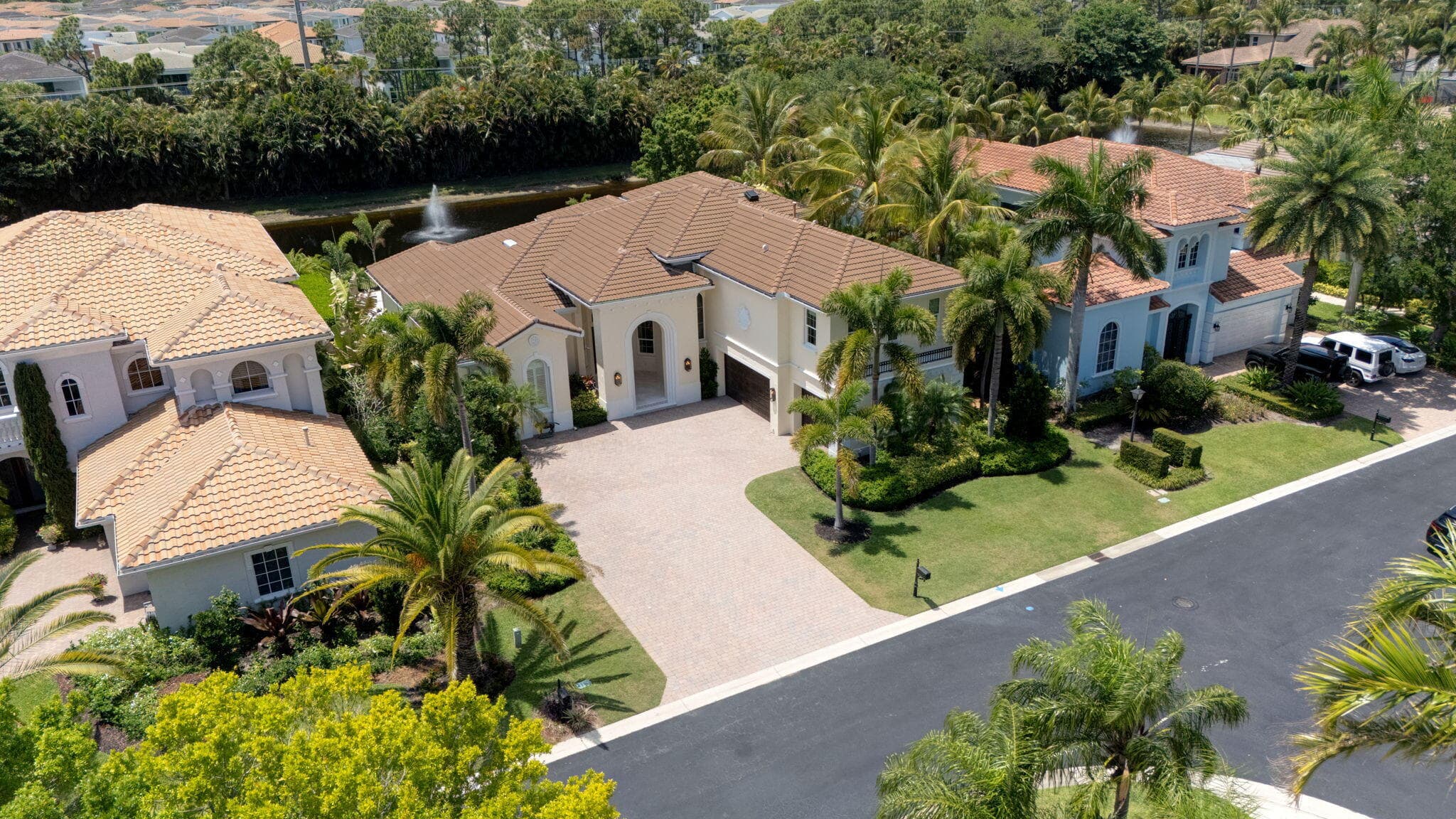 4131 Venetia Way, Palm Beach Gardens, FL 33418 — photo 3 of 114