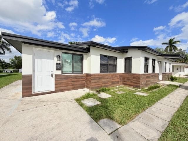 53 NE 16th Place, Fort Lauderdale, FL 33305 — photo 1 of 33