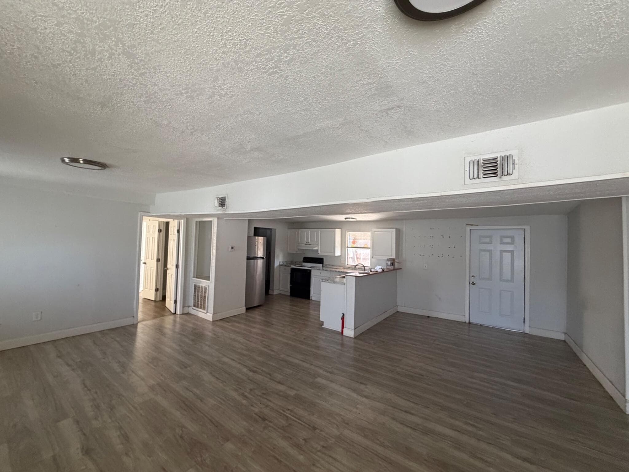 631 NW 215th Avenue, Pembroke Pines, FL 33029 — photo 5 of 13