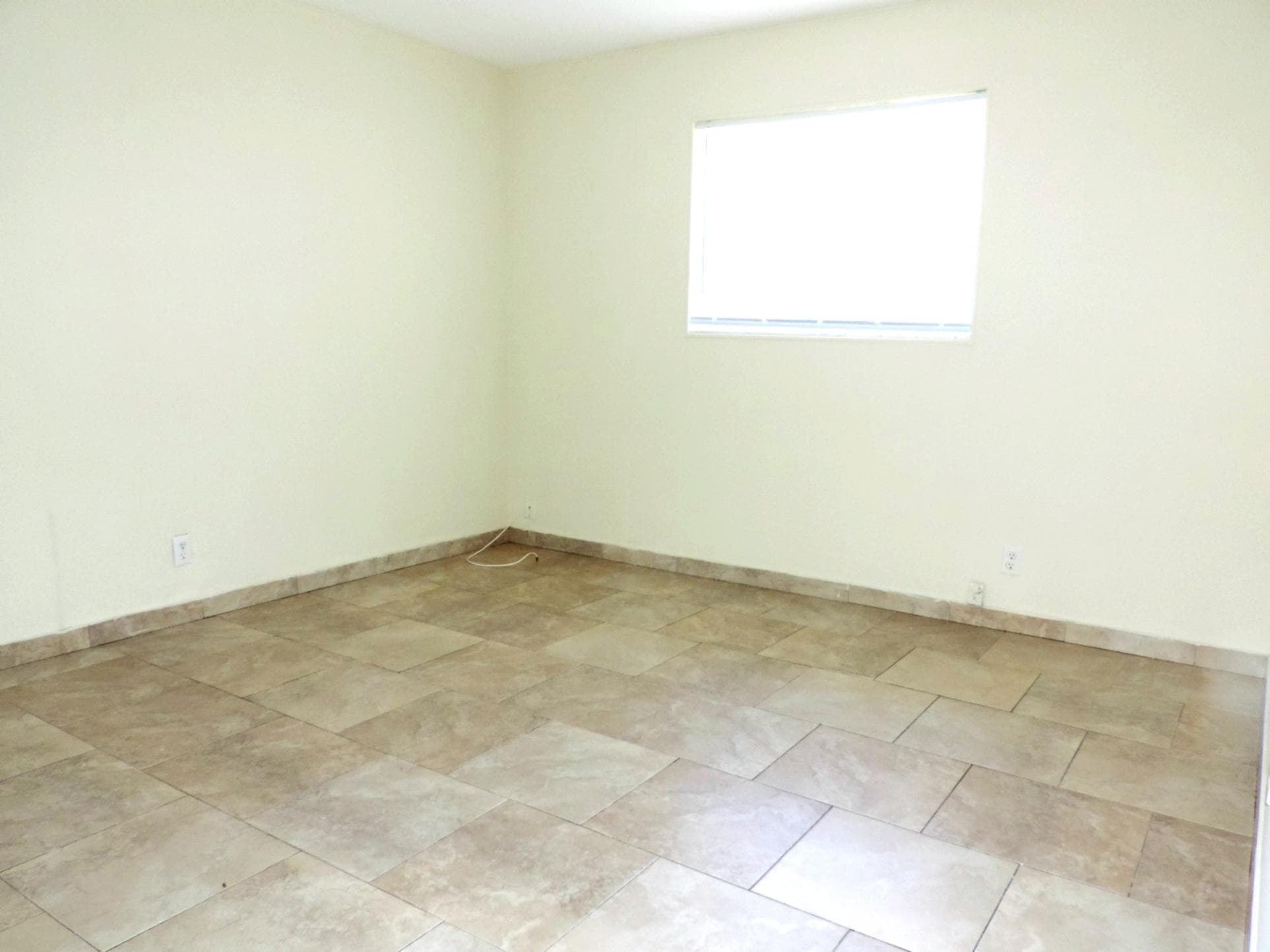 1621 SW 6th Avenue 2, Pompano Beach, FL 33060 — photo 4 of 22