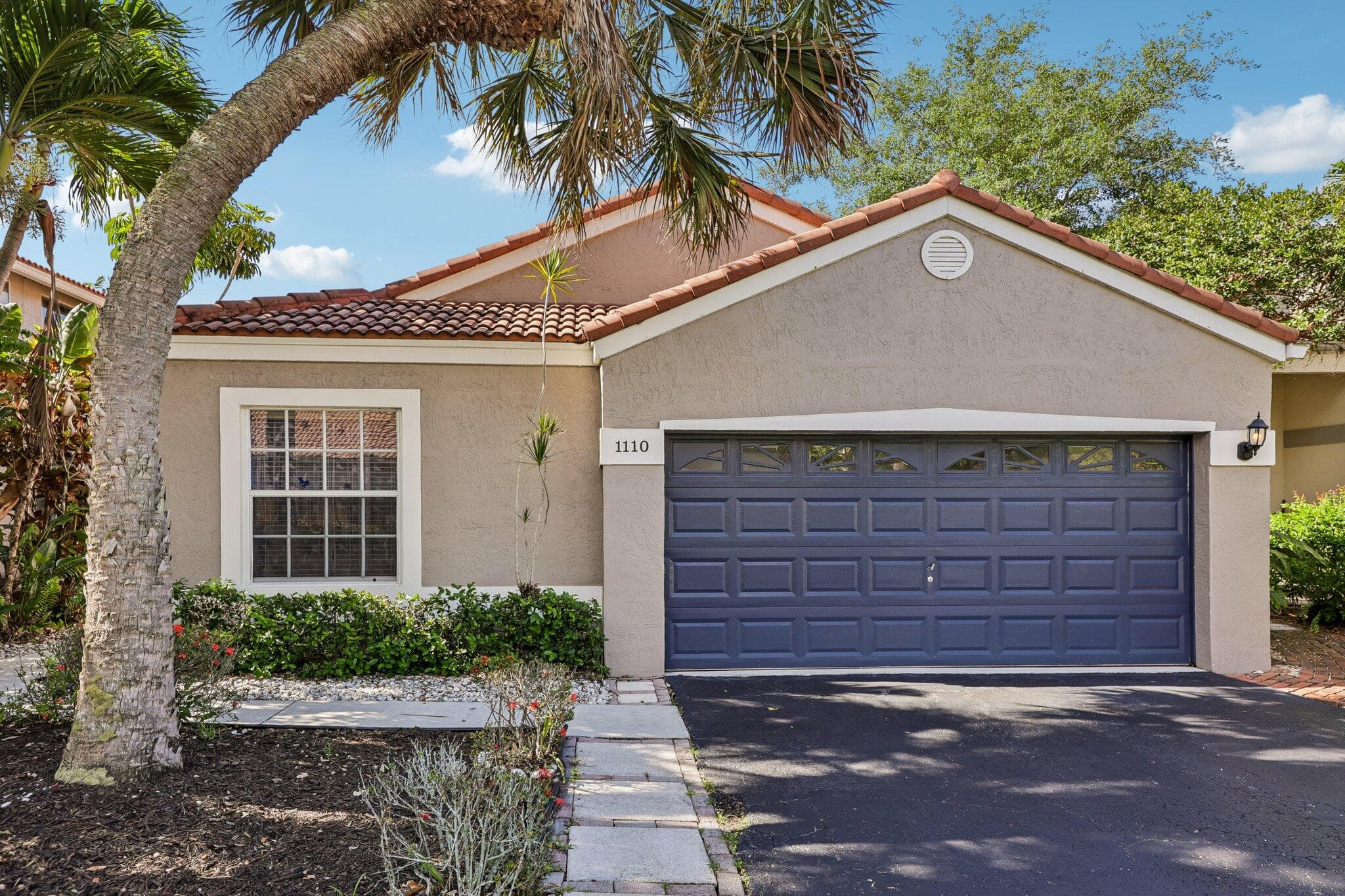 1110 NW 105th Way, Plantation, FL 33322 — photo 1 of 47