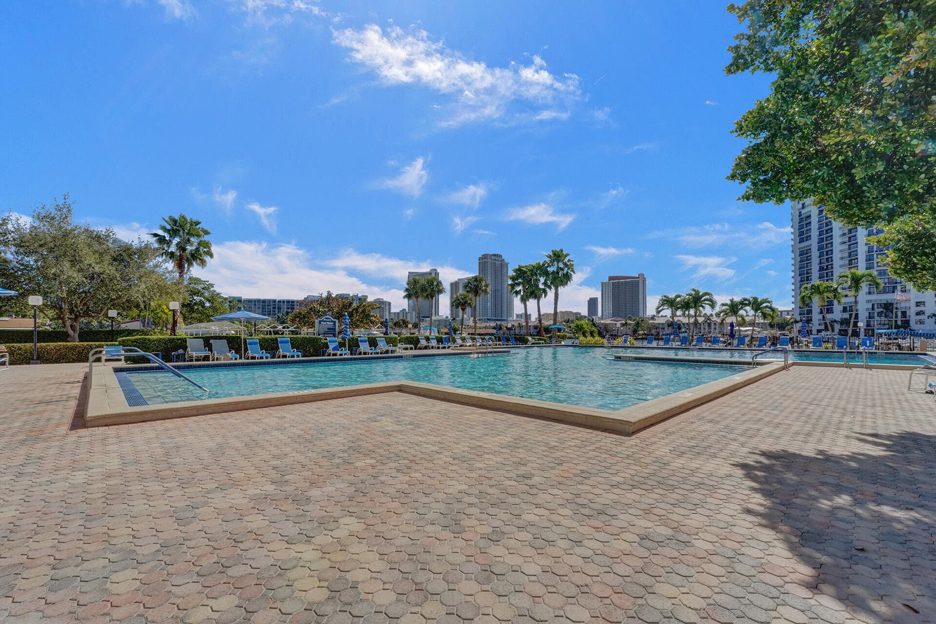 600 Three Islands Boulevard 615, Hallandale Beach, FL 33009 — photo 36 of 39