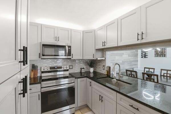 1111 Green Pine Boulevard G2, West Palm Beach, FL 33409 — photo 9 of 25