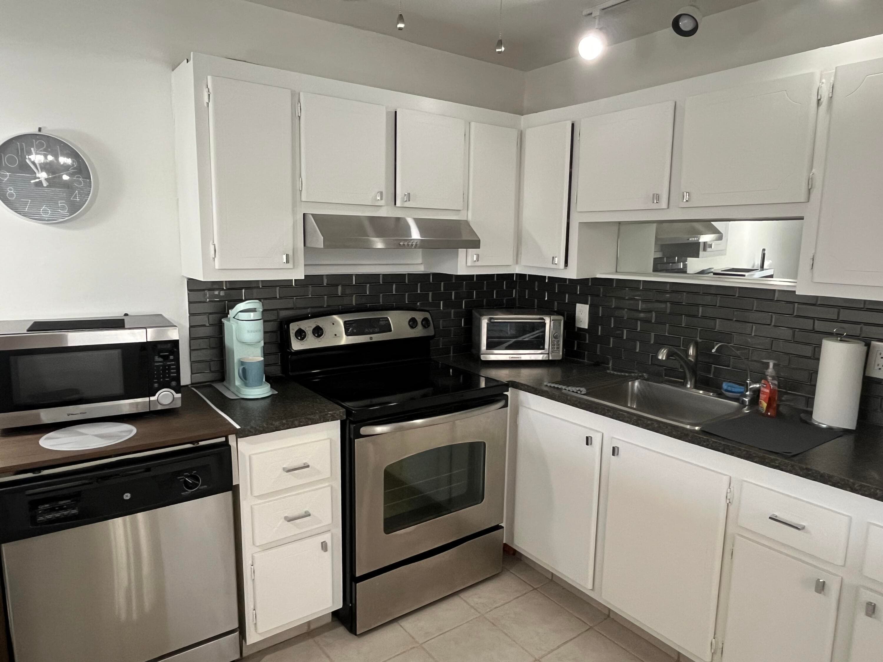 114 Waterford E 114, Delray Beach, FL 33446 — photo 1 of 23