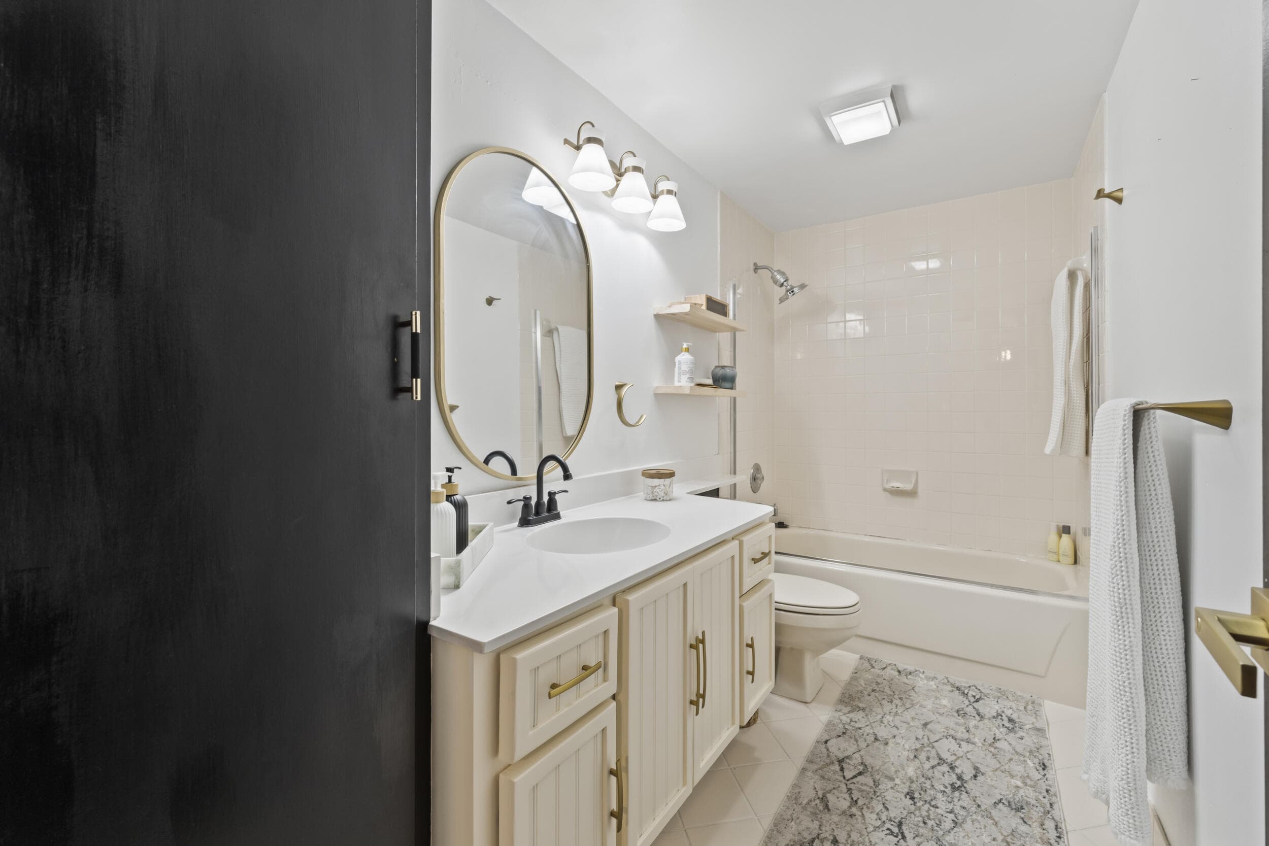7707 77th Way 7707, West Palm Beach, FL 33407 — photo 17 of 32