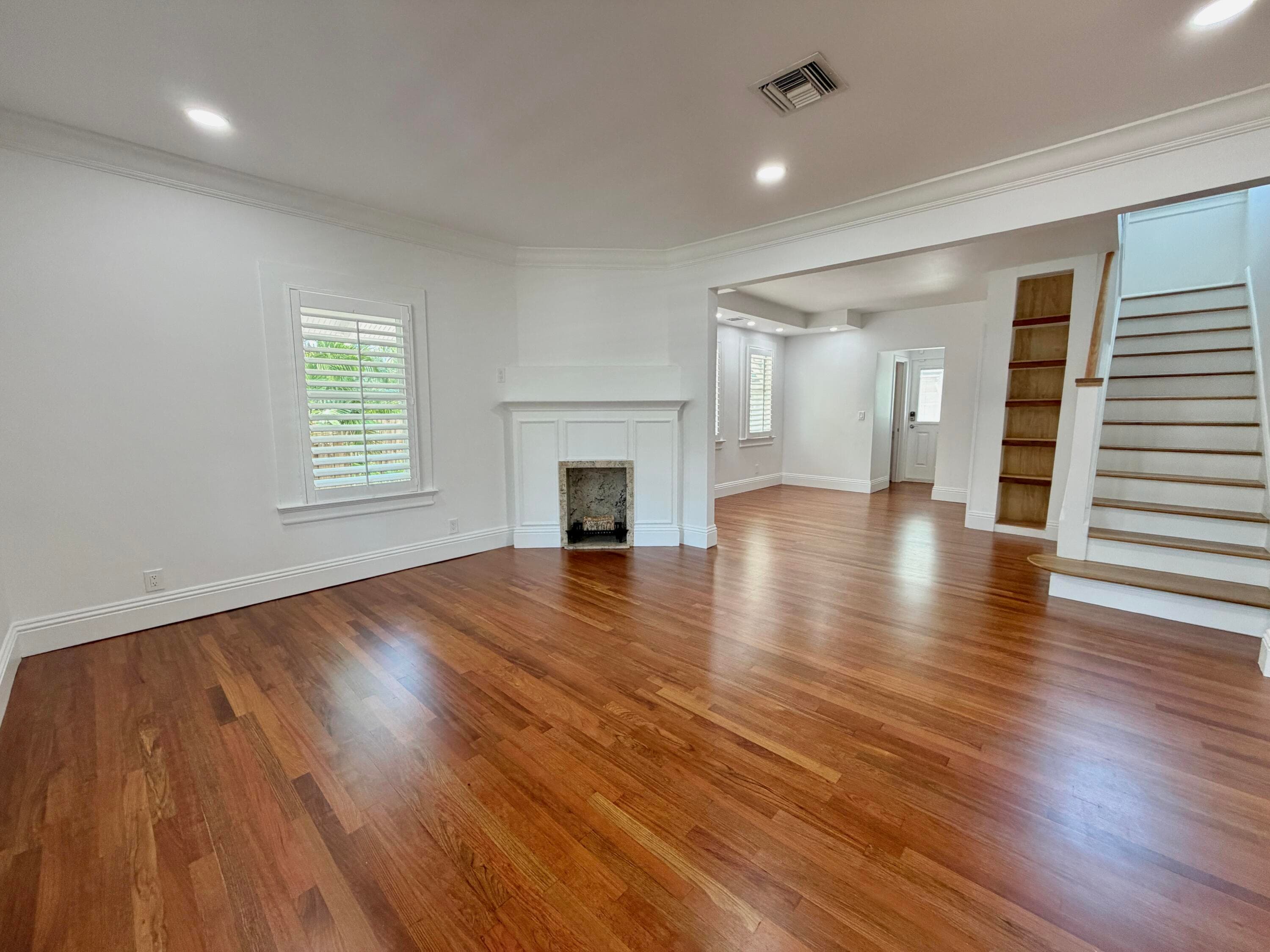 1605 Georgia Avenue, West Palm Beach, FL 33401 — photo 9 of 170