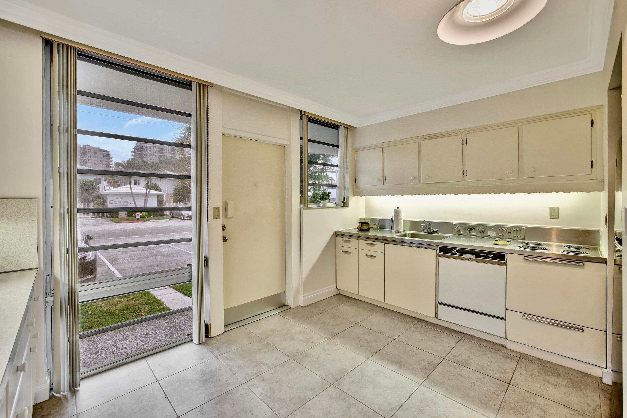 2727 Yacht Club Boulevard 2a, Fort Lauderdale, FL 33304 — photo 40 of 69