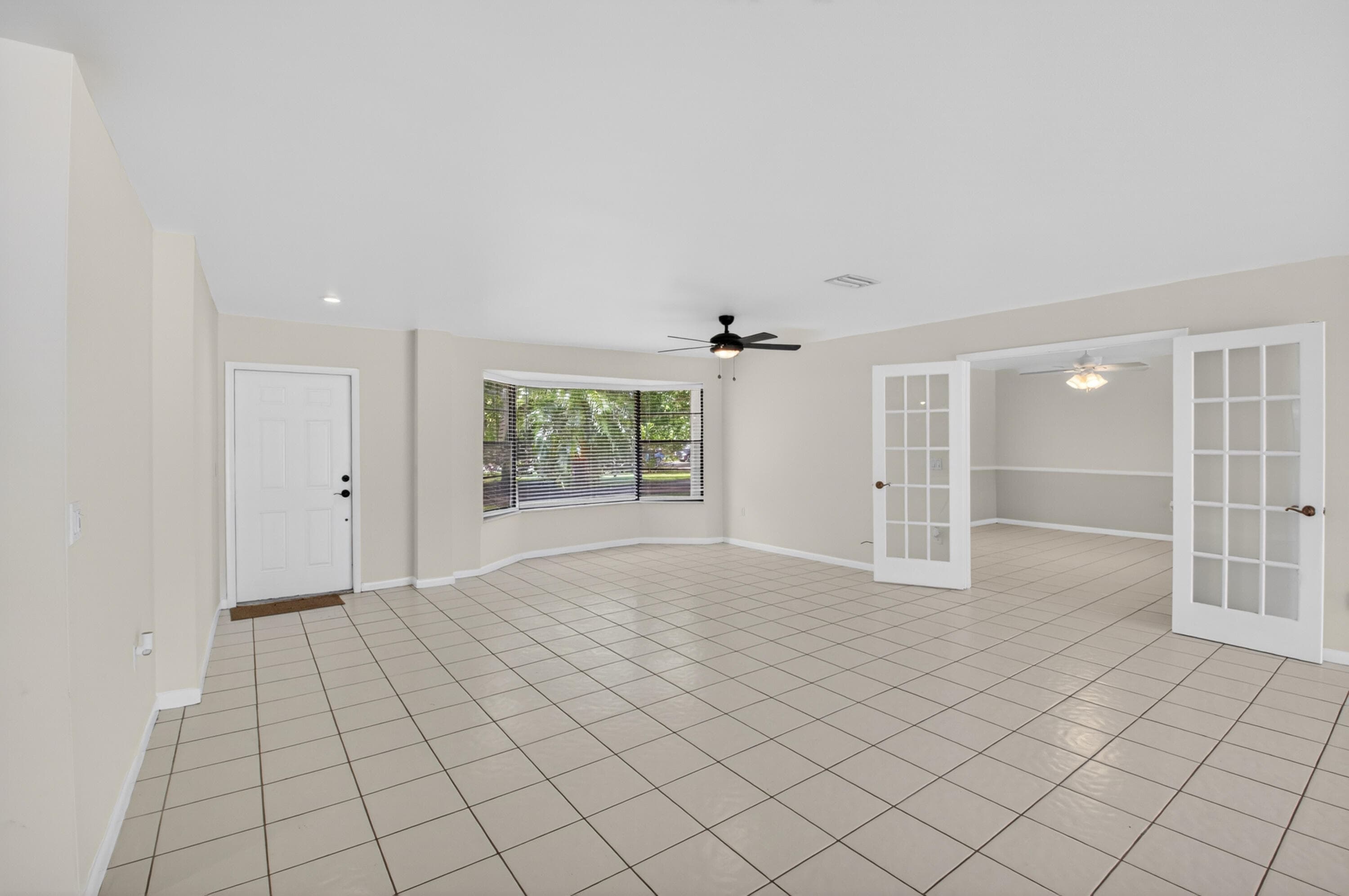 10157 La Reina Road, Delray Beach, FL 33446 — photo 3 of 54