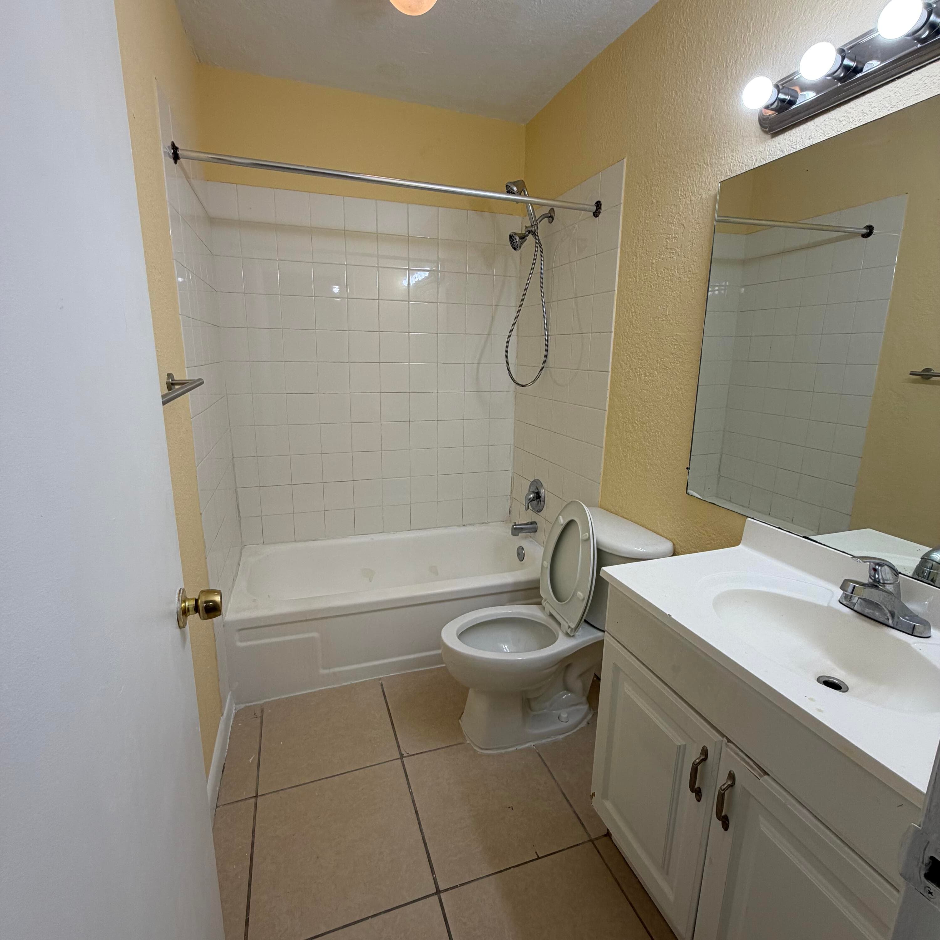 4700 NW 9th Court 4700, Plantation, FL 33317 — photo 17 of 18