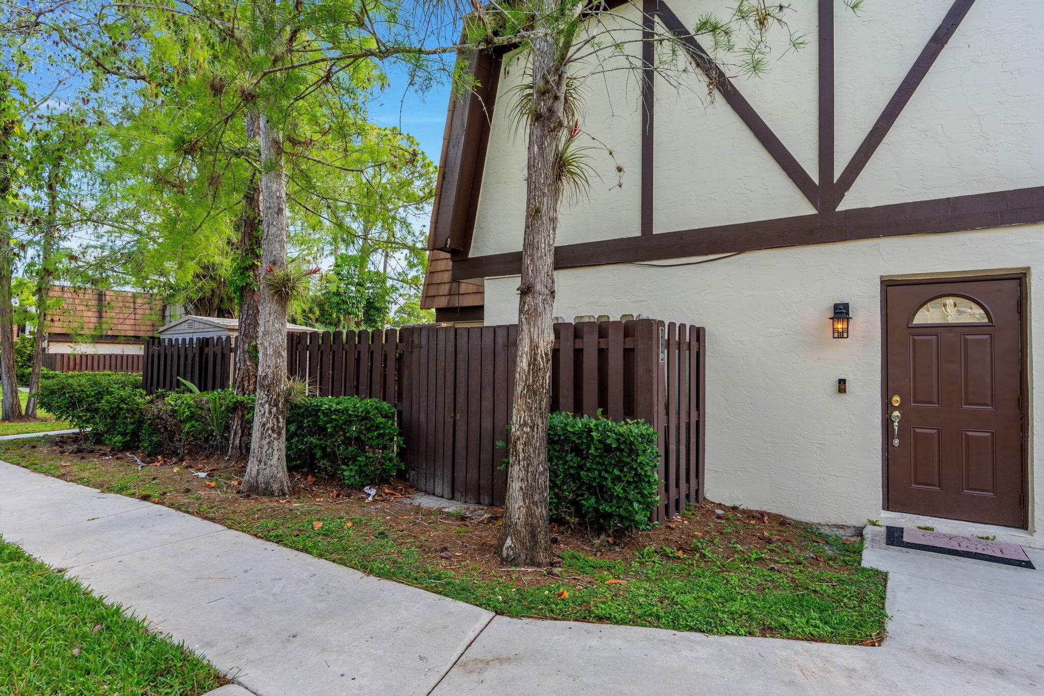 111 Weybridge Circle, Royal Palm Beach, FL 33411 — photo 2 of 47