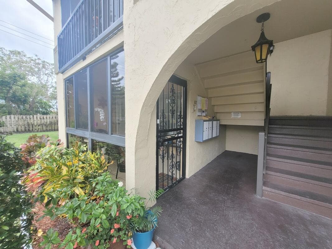 320 Pine Ridge Circle A1, Greenacres, FL 33463 — photo 4 of 65