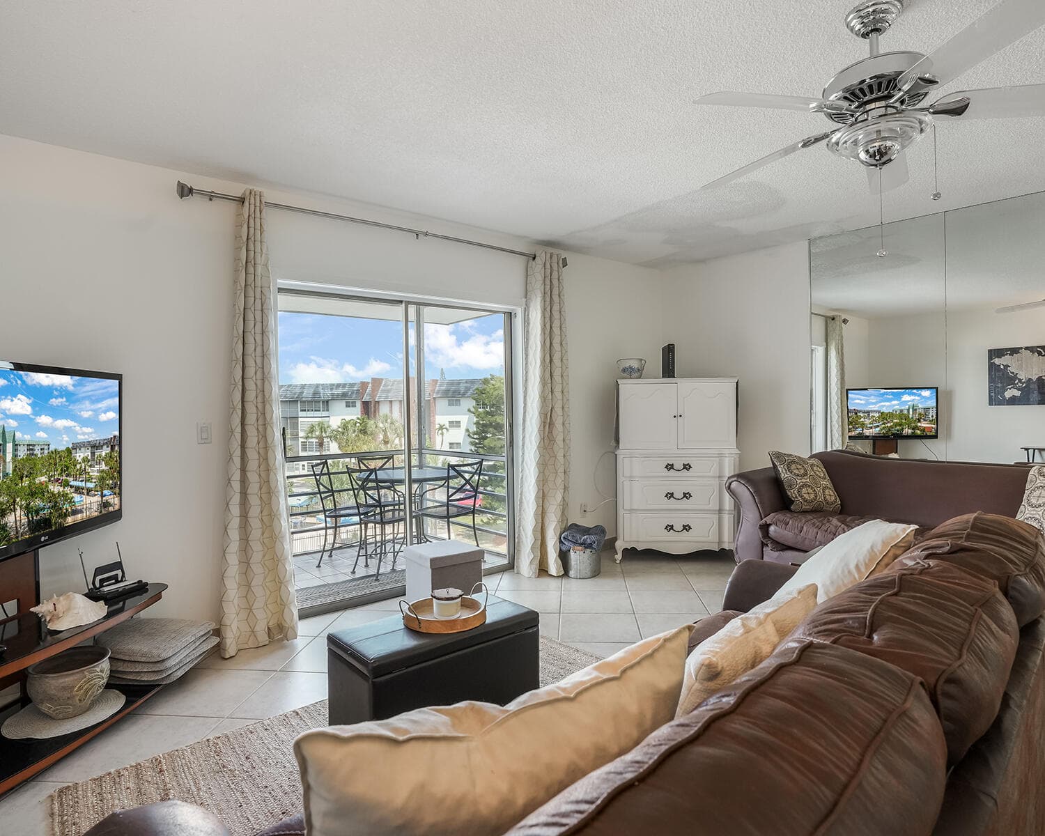 4770 NW 21st Street 402, Lauderhill, FL 33313 — photo 4 of 31
