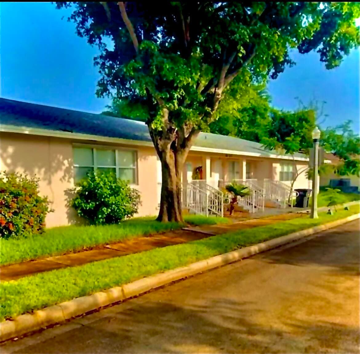 701 5th Street 1, West Palm Beach, FL 33401 — photo 1 of 9