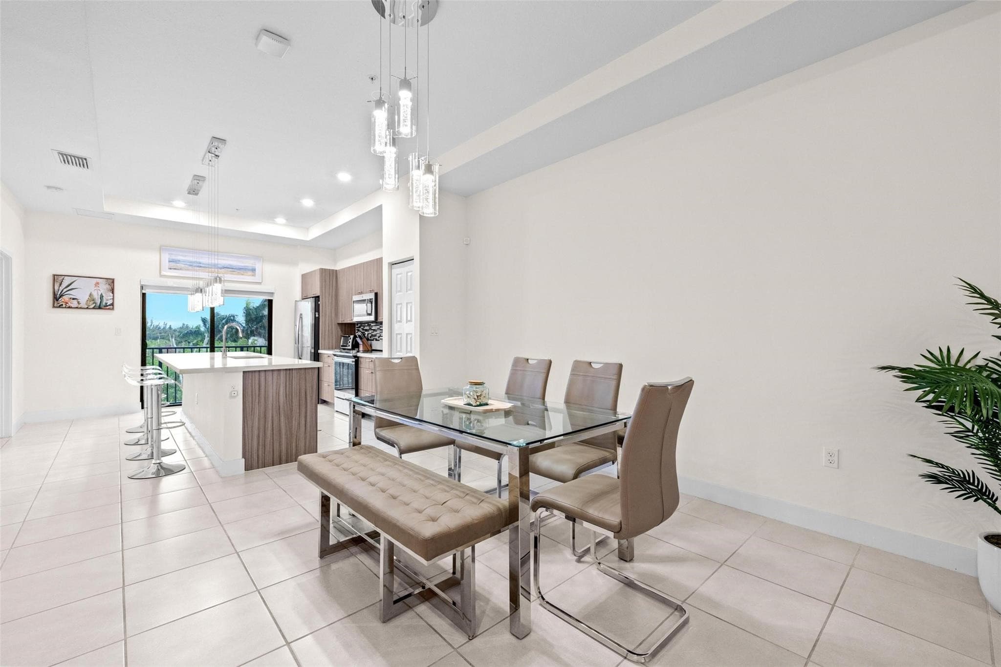 8055 NW 104th Avenue 33, Doral, FL 33178 — photo 5 of 23