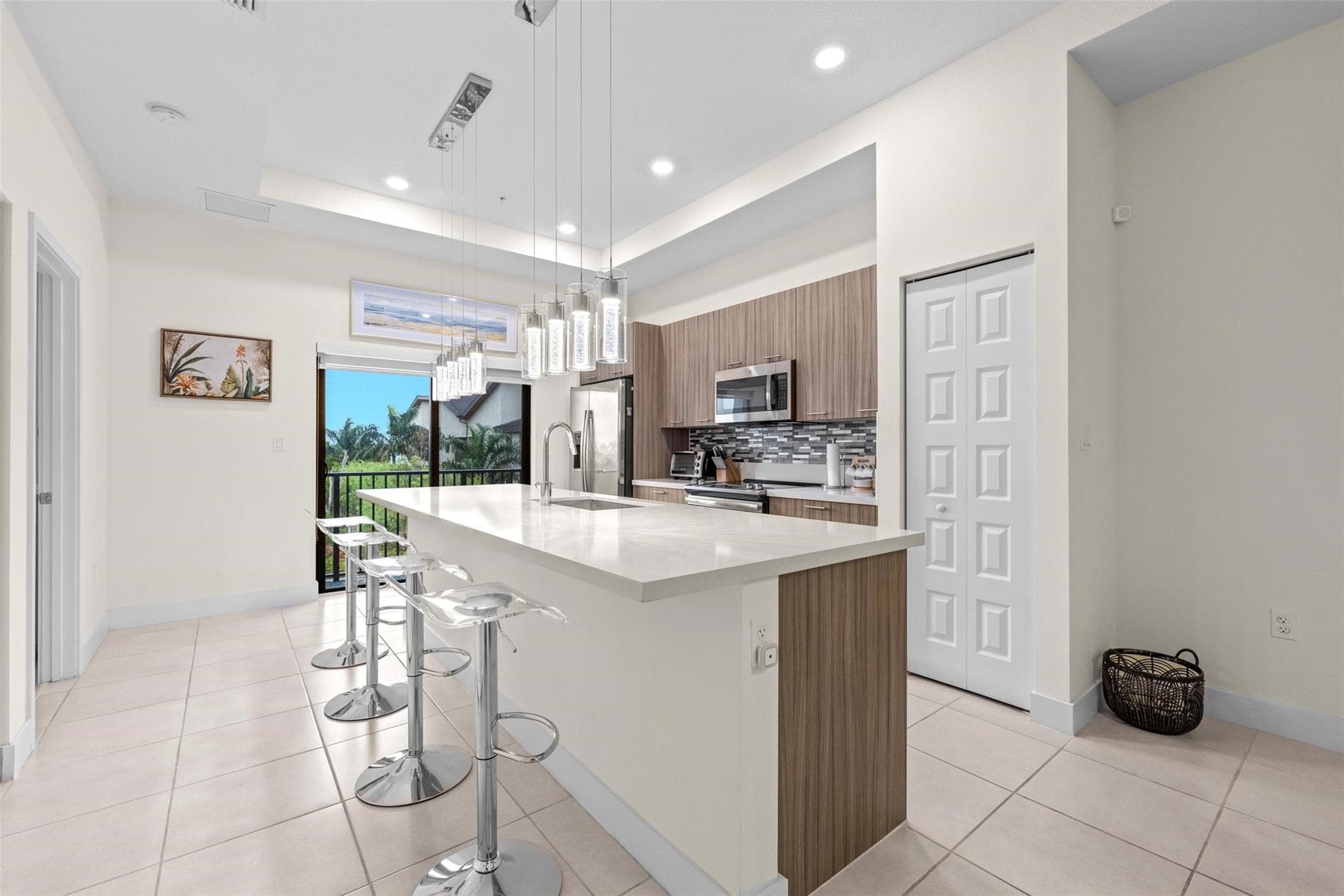 8055 NW 104th Avenue 33, Doral, FL 33178 — photo 8 of 23