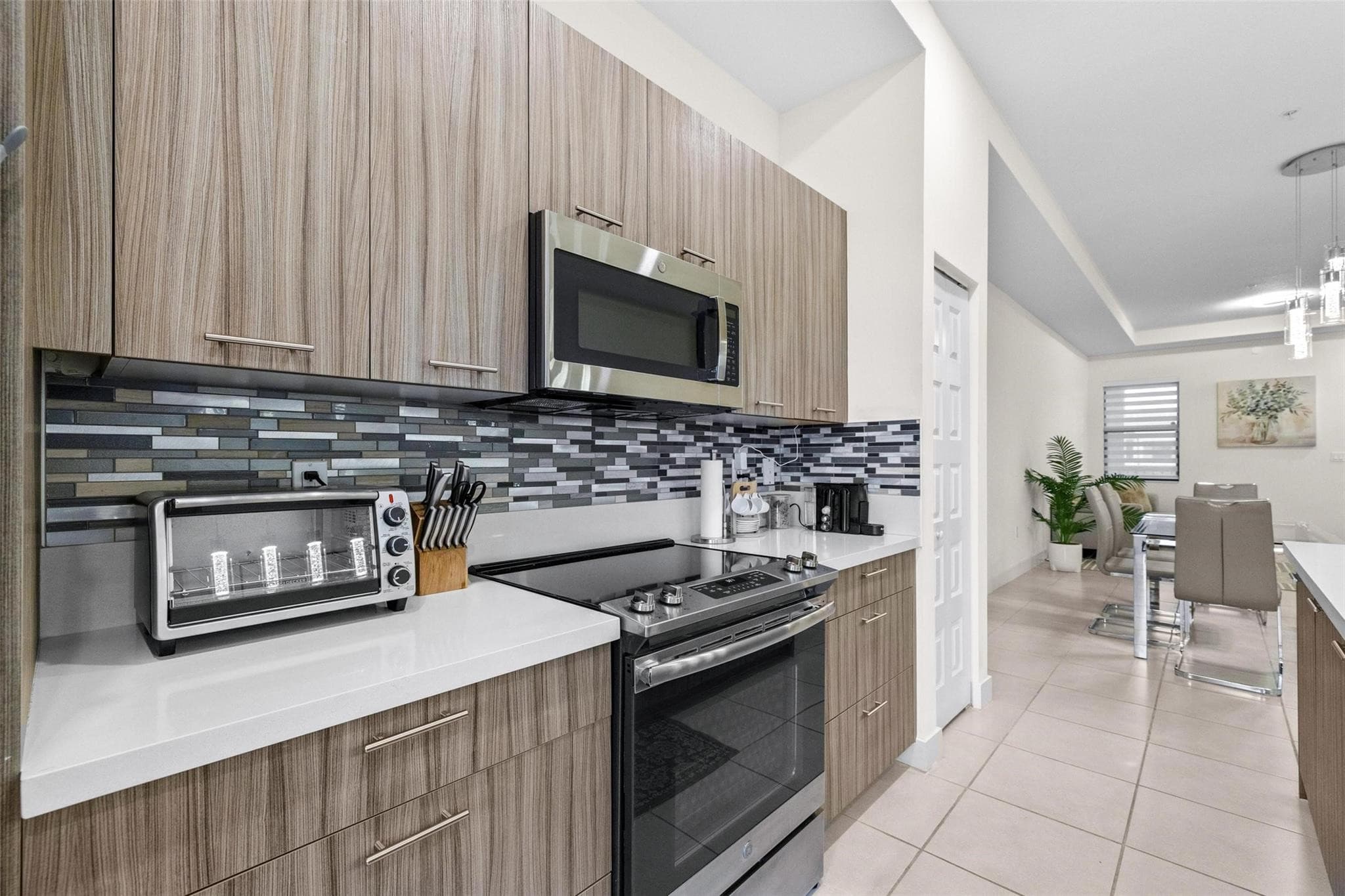 8055 NW 104th Avenue 33, Doral, FL 33178 — photo 11 of 23