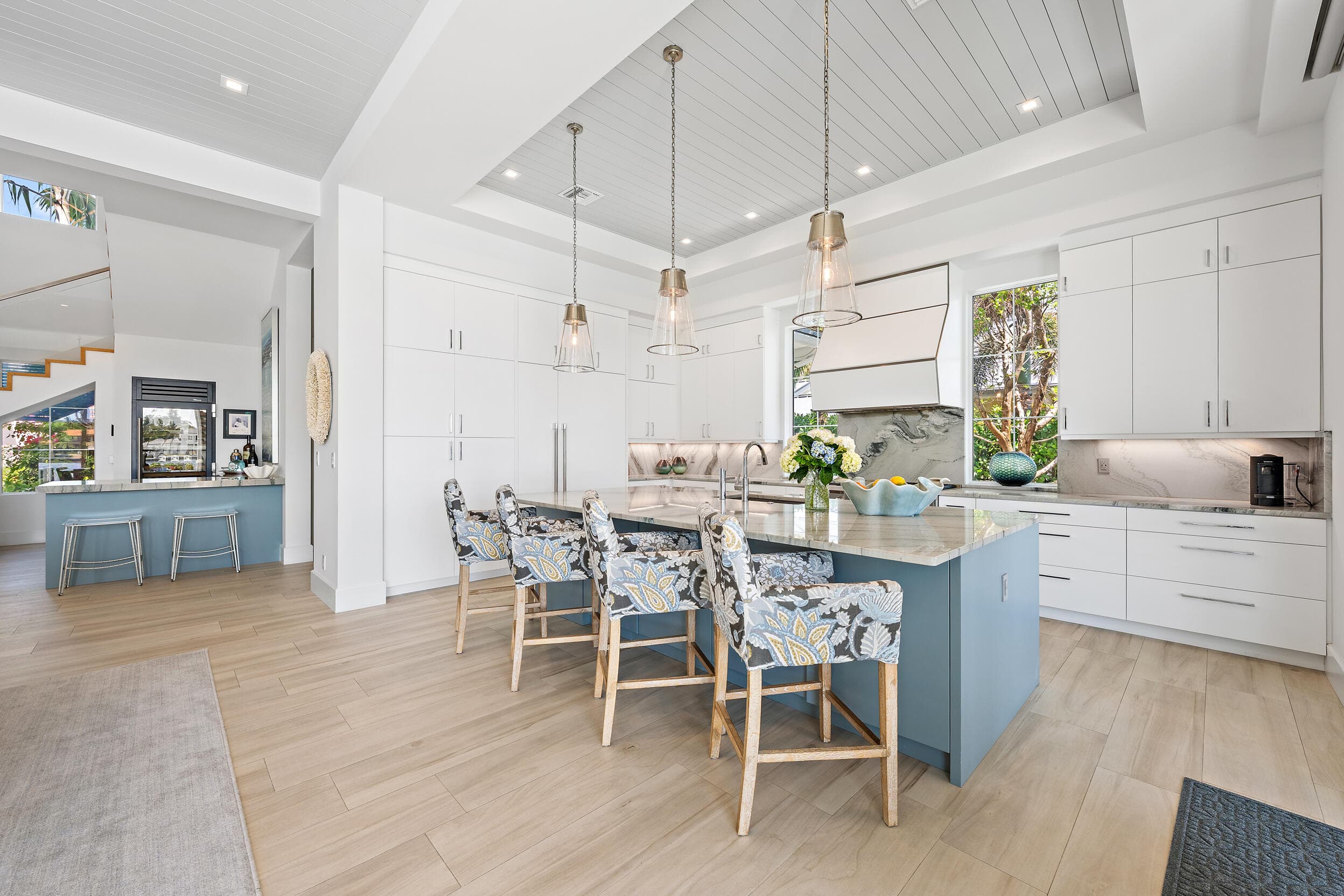 11730 Lake Shore Place, North Palm Beach, FL 33408 — photo 15 of 43