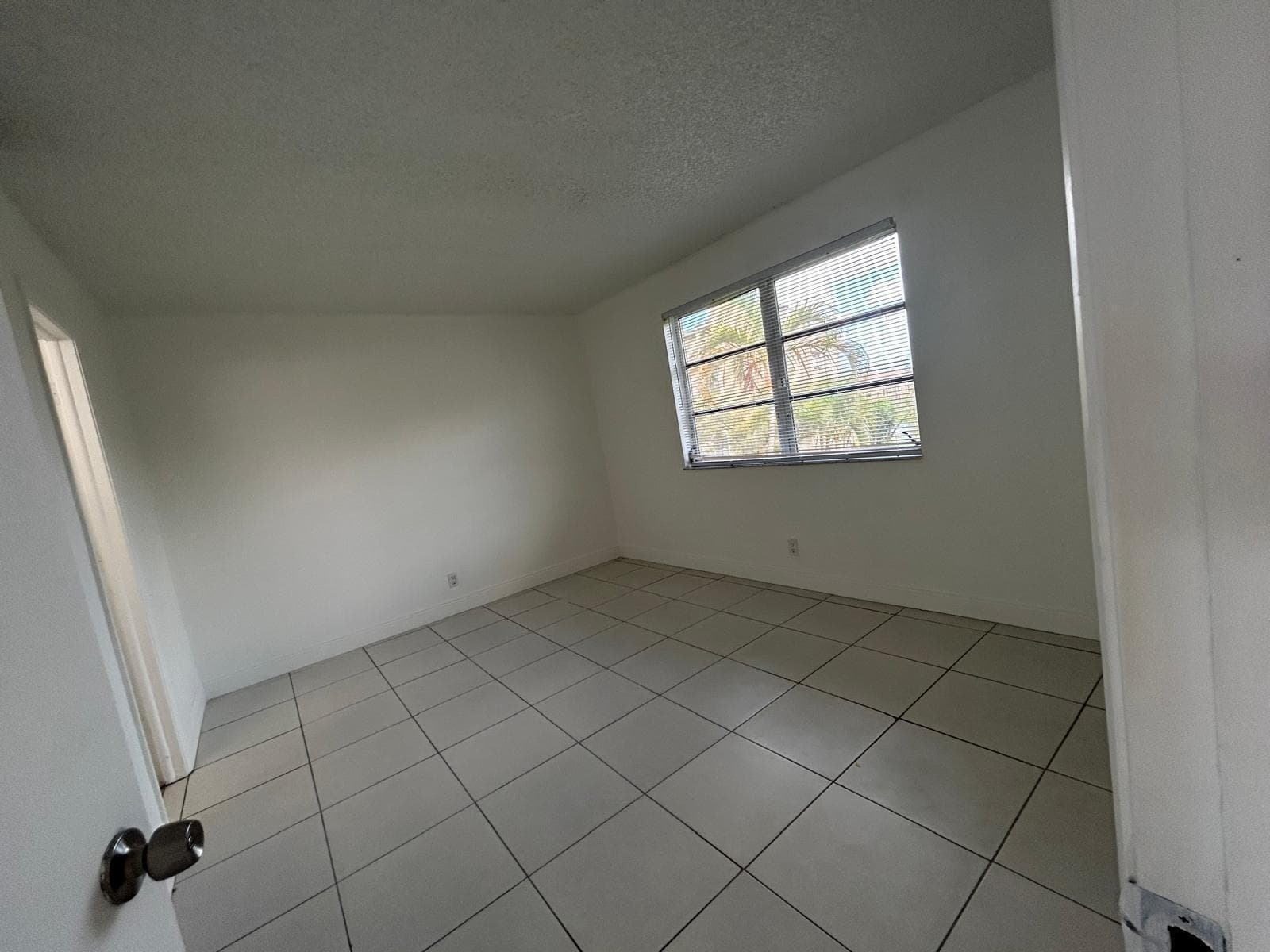 7860 NW 50th Street 305, Lauderhill, FL 33351 — photo 4 of 19