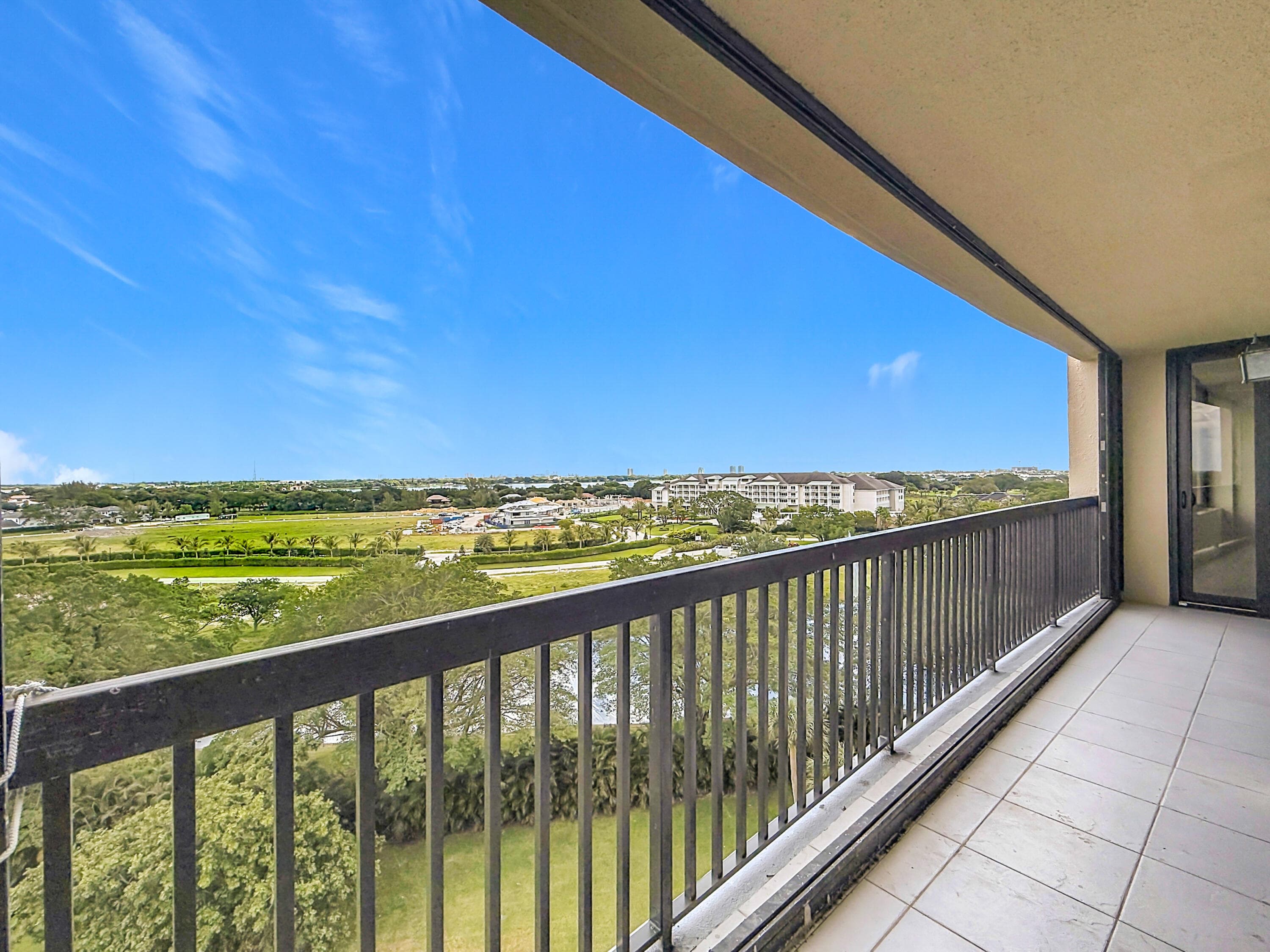 2480 Presidential Way 902, West Palm Beach, FL 33401 — photo 38 of 45