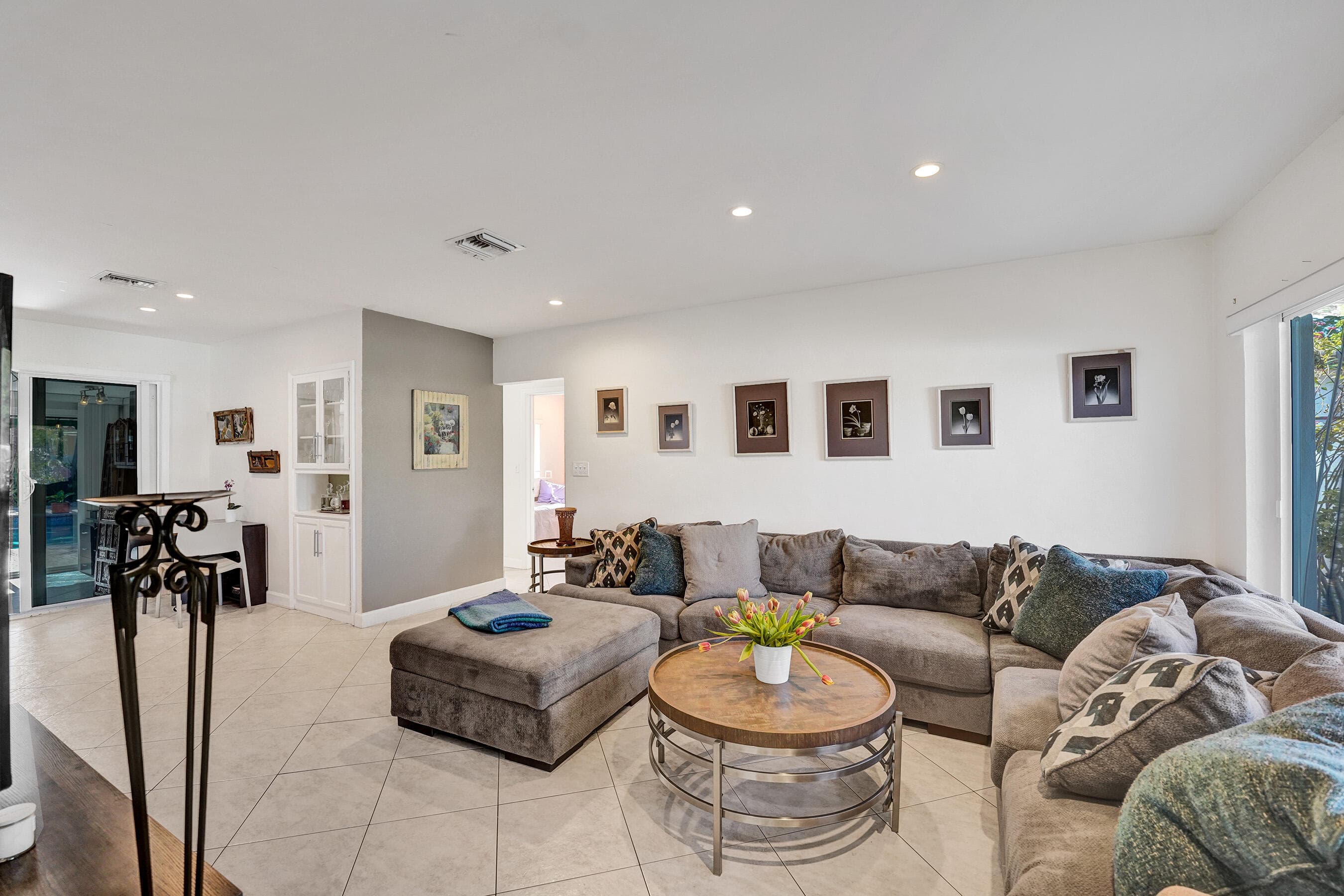 1036 NE 9th Avenue, Fort Lauderdale, FL 33304 — photo 7 of 87