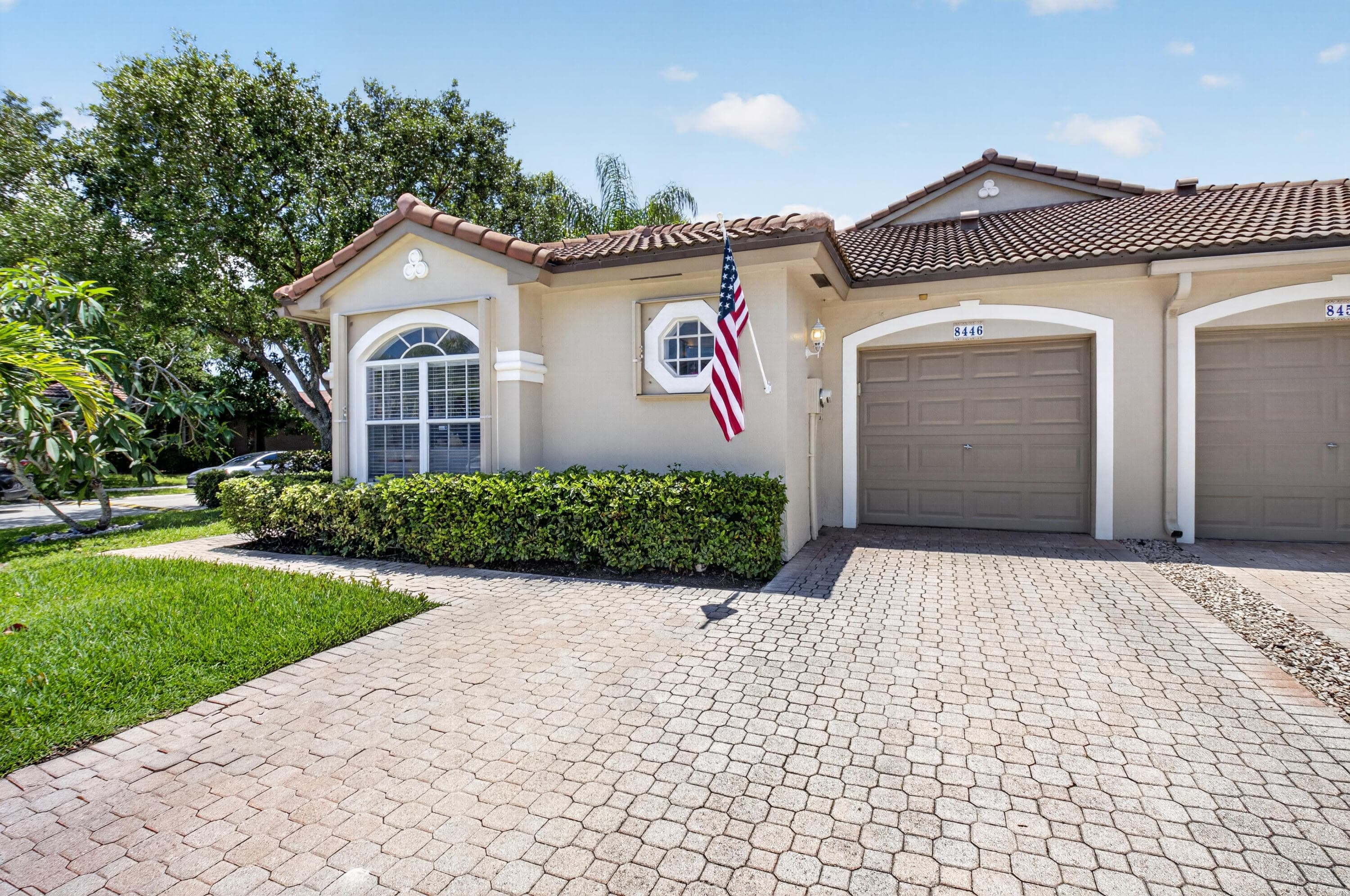 8446 Vía Serena, Boca Raton, FL 33433 — photo 1 of 30