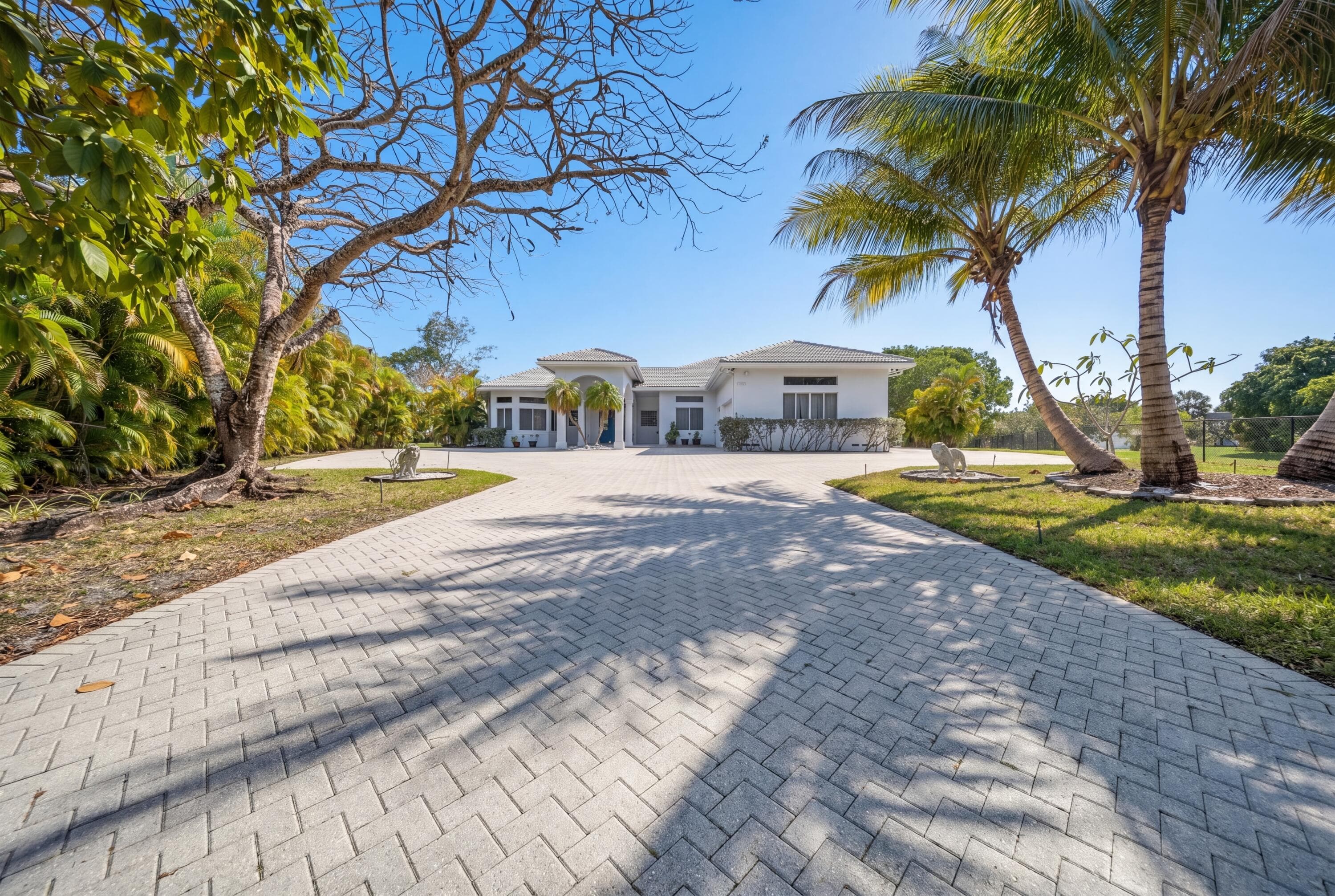 4010 NW 100th Avenue, Coral Springs, FL 33065 — photo 43 of 51