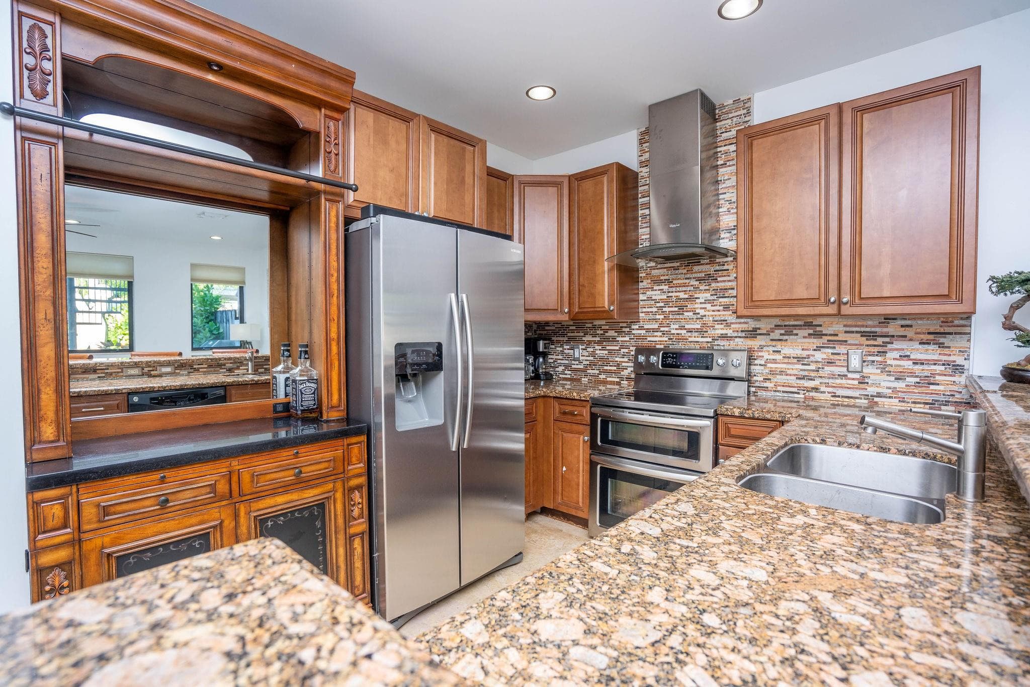 540 NE 17th Avenue, Fort Lauderdale, FL 33301 — photo 9 of 65