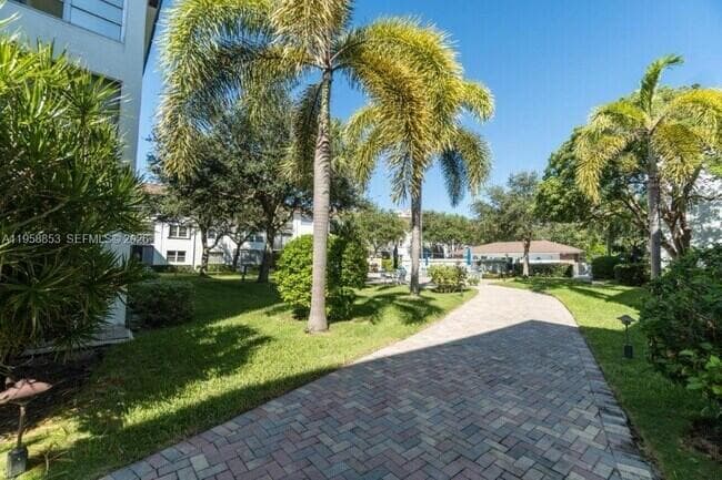 1501 S Ocean Boulevard 225, Lauderdale-By-The-Sea, FL 33062 — photo 12 of 13