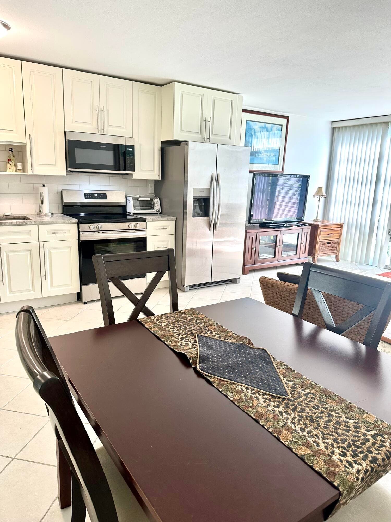901 N Birch Road A2, Fort Lauderdale, FL 33304 — photo 7 of 32