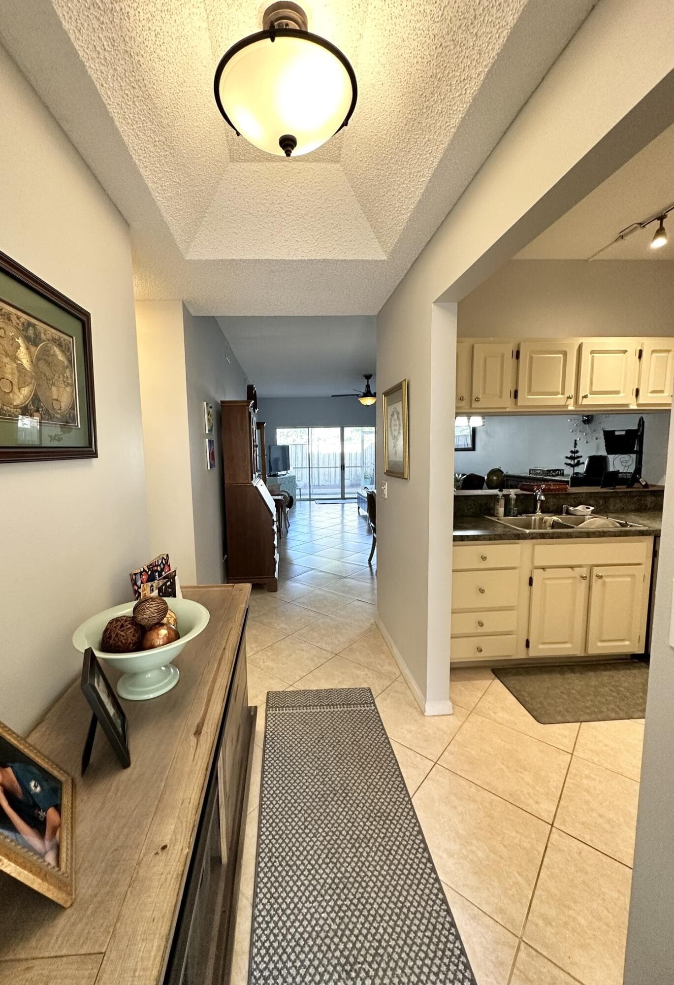 101 Cypress Point Drive 101, Palm Beach Gardens, FL 33418 — photo 3 of 16