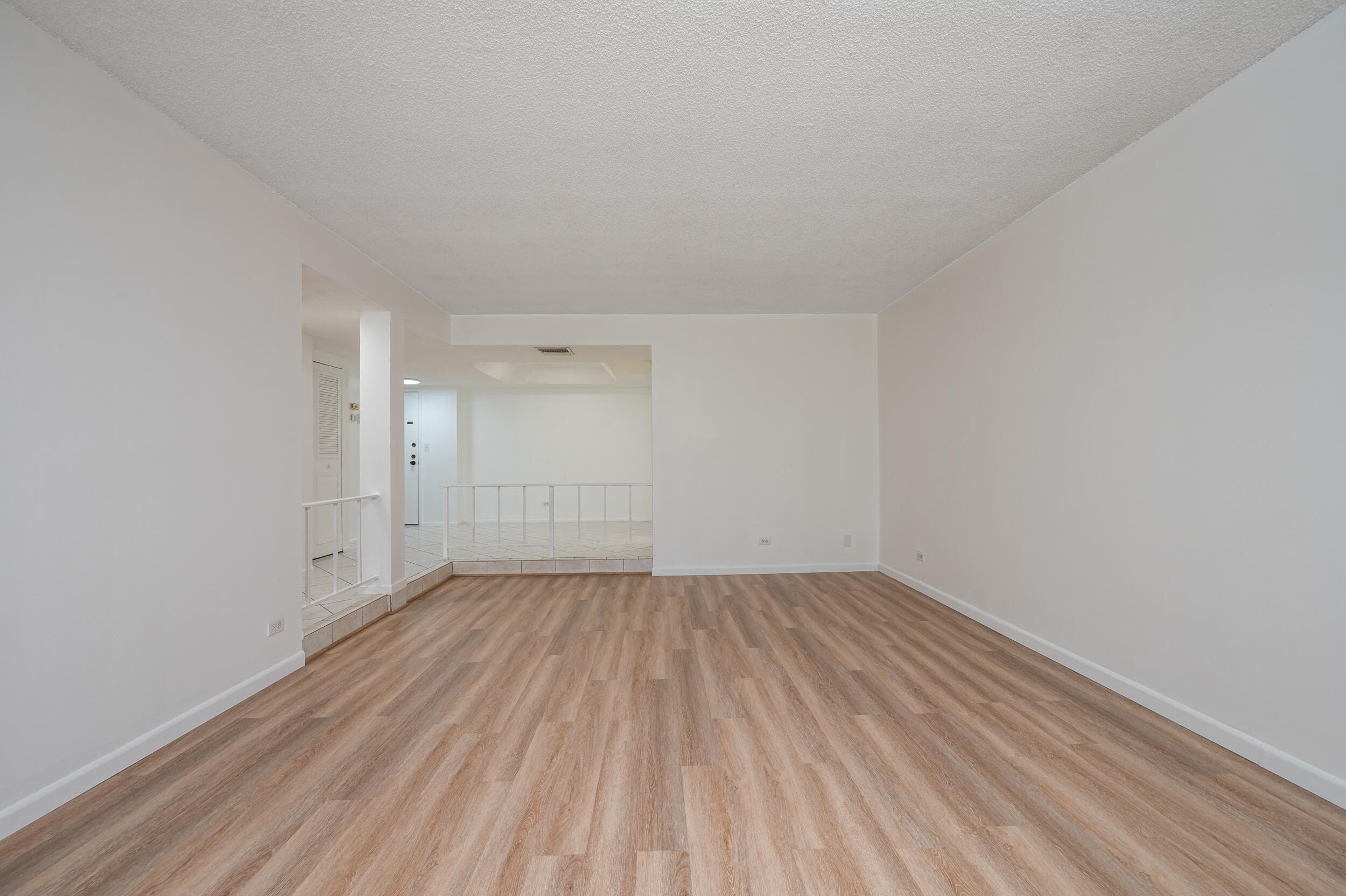 3660 Inverrary Drive 3q, Lauderhill, FL 33319 — photo 16 of 35